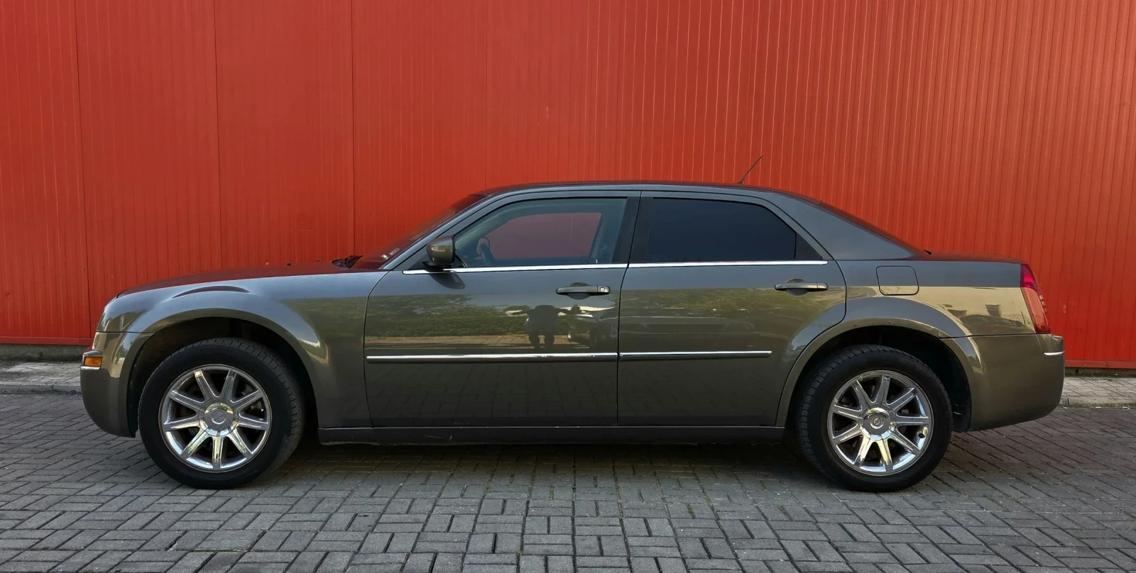 Chrysler 300c 3.5 4x4 Газ-Бензин Регистриран - изображение 7