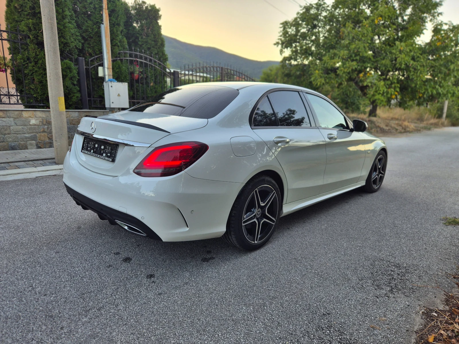 Mercedes-Benz C 300 D/AMG/20г/9GTRONIC/NIGHT EDITION - изображение 5