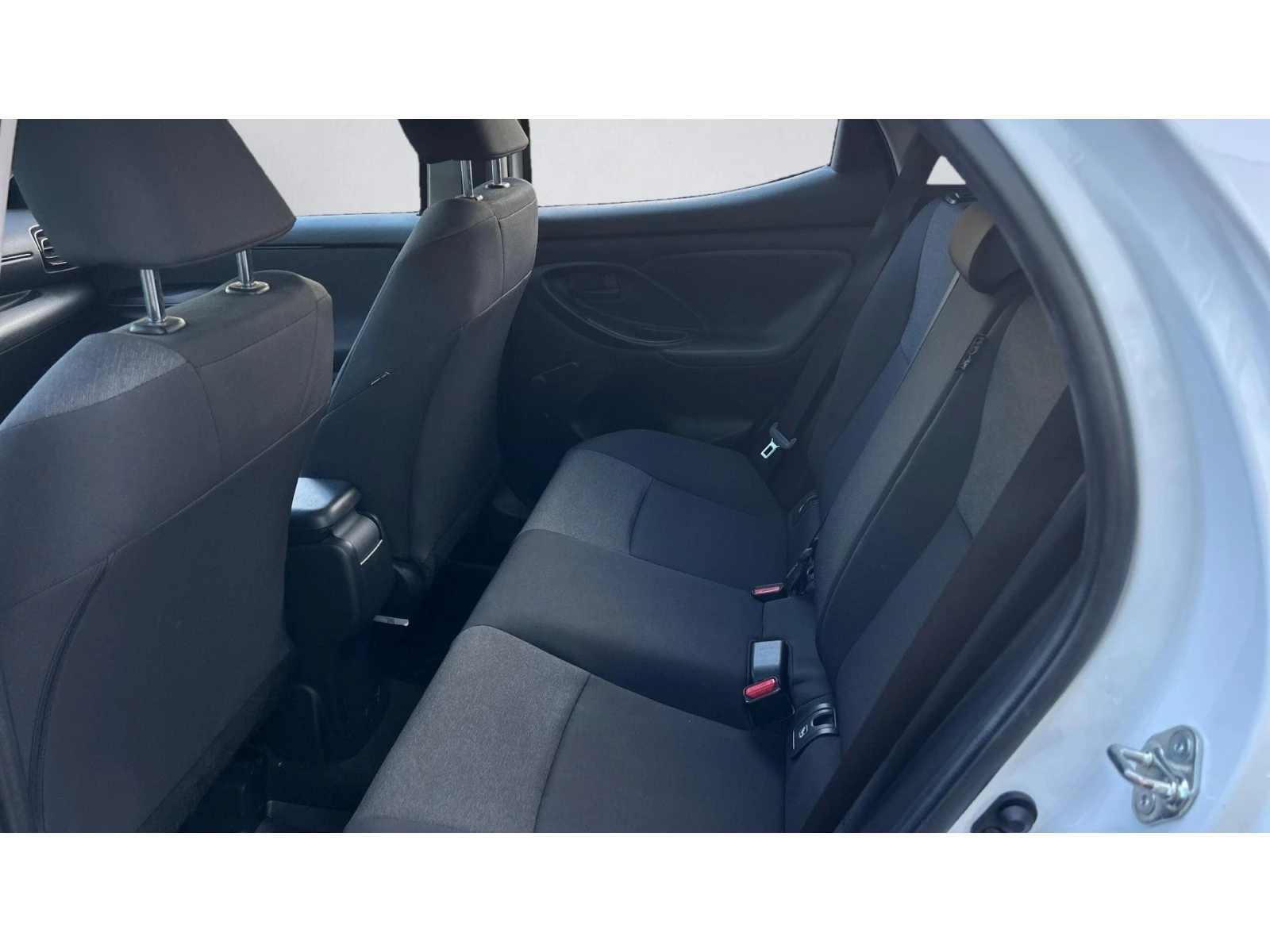 Toyota Yaris    365 . | Mobile.bg   11