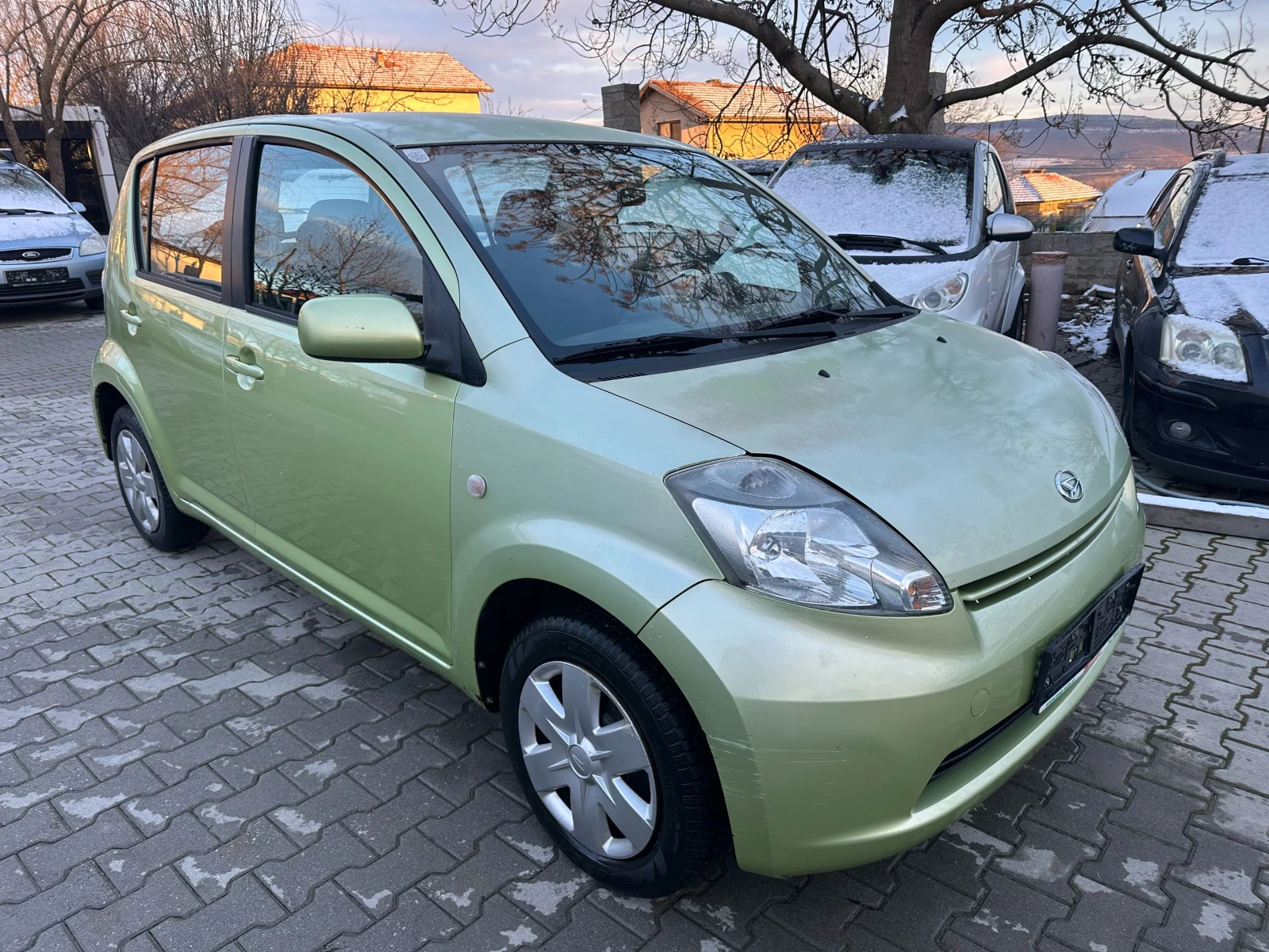 Daihatsu Sirion 1.3 87�.� 4�4 | Mobile.bg � ����������� 6