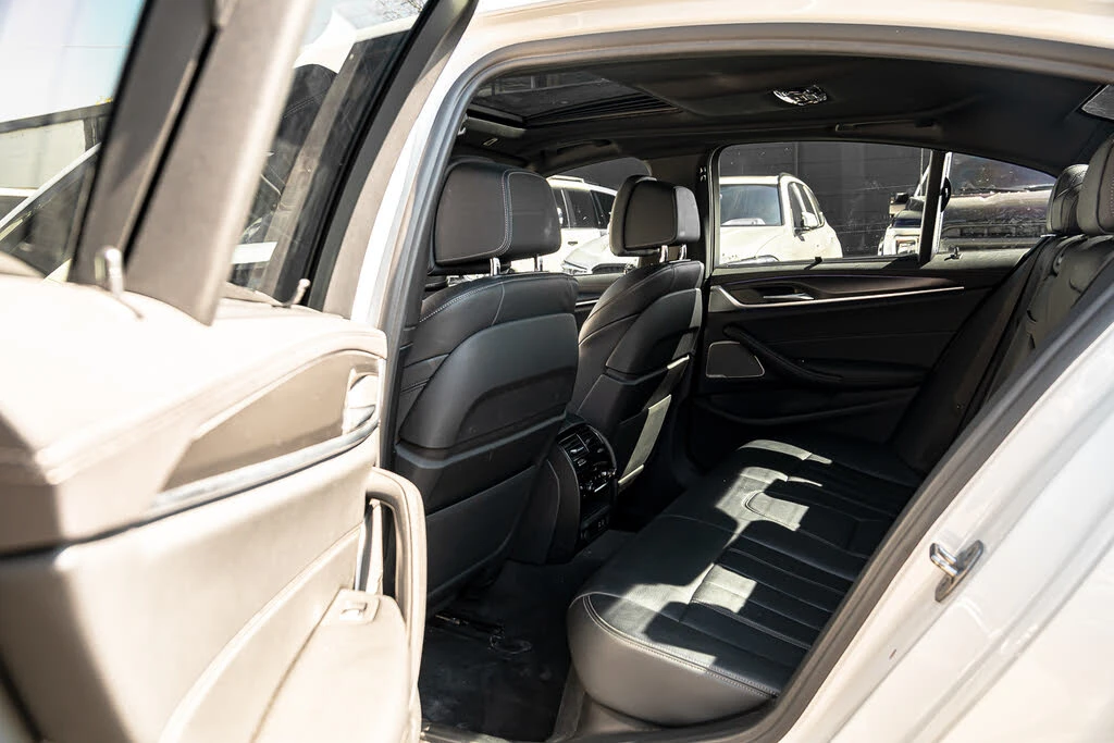 BMW 540 M SPORT* SHADOWLINE, снимка 8 - Автомобили и джипове - 53724829