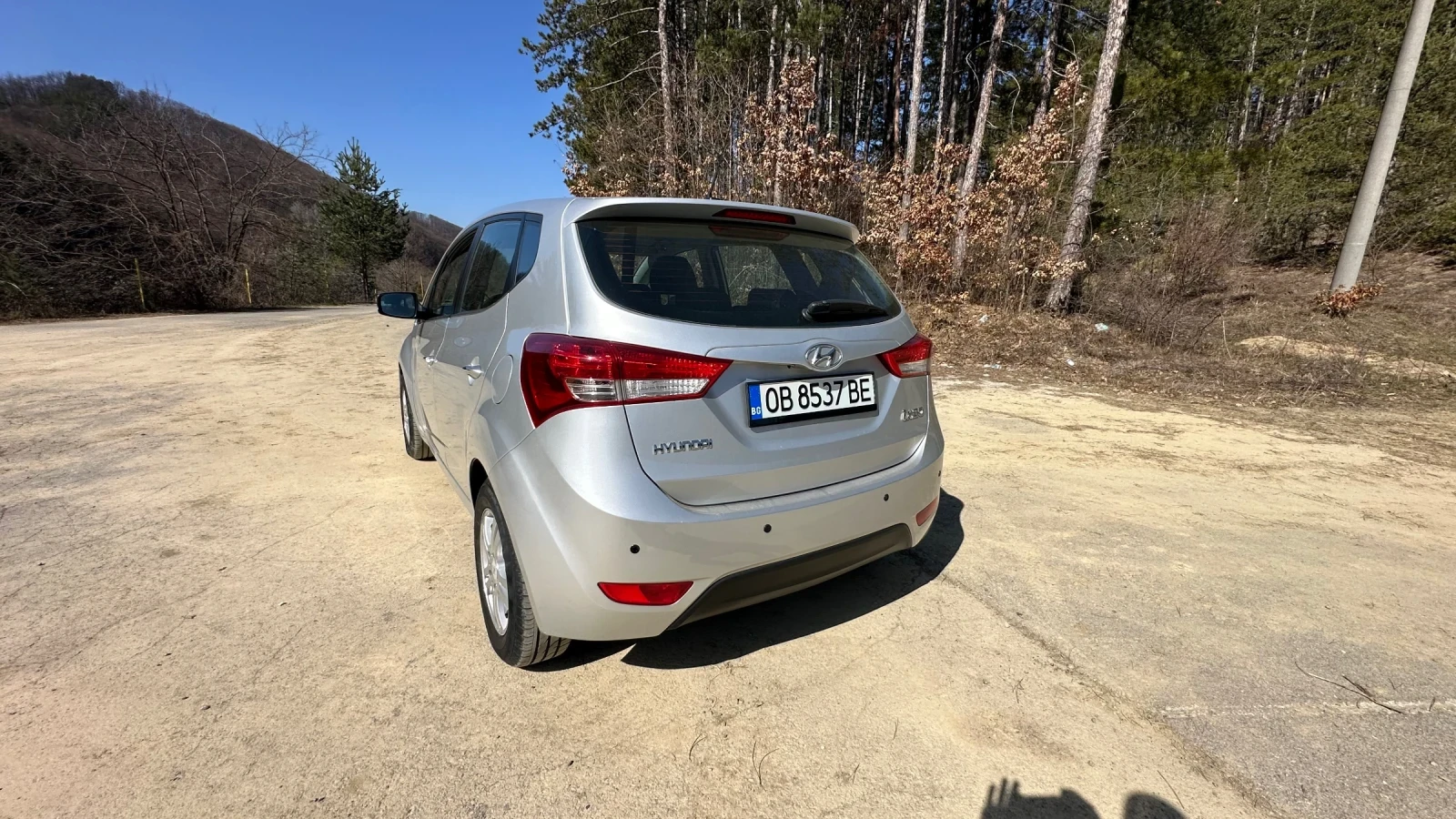 Hyundai Ix20, снимка 5 - Автомобили и джипове - 53835353