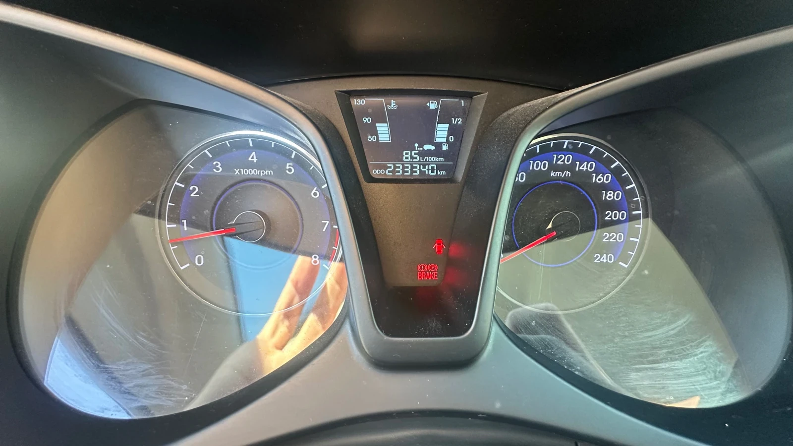 Hyundai Ix20, снимка 14 - Автомобили и джипове - 53835353