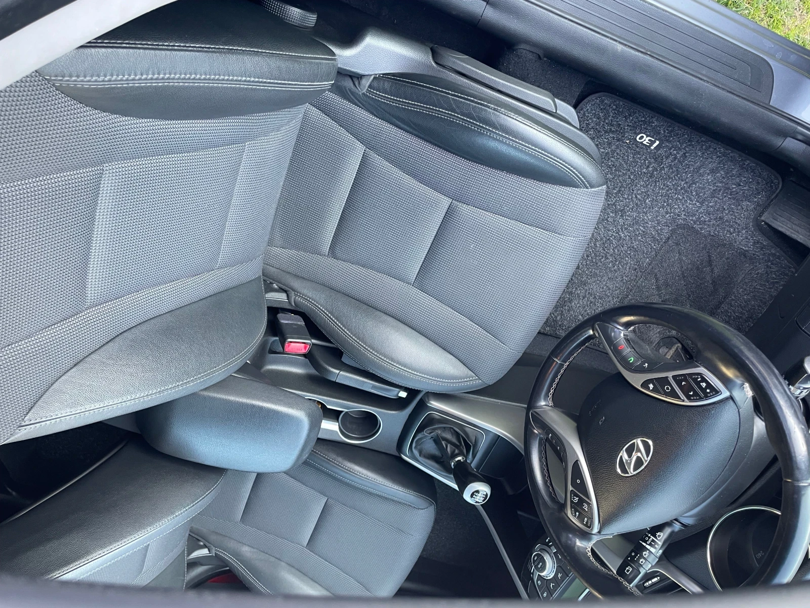 Hyundai I30 1.6 Exclusive, снимка 9 - Автомобили и джипове - 53849764