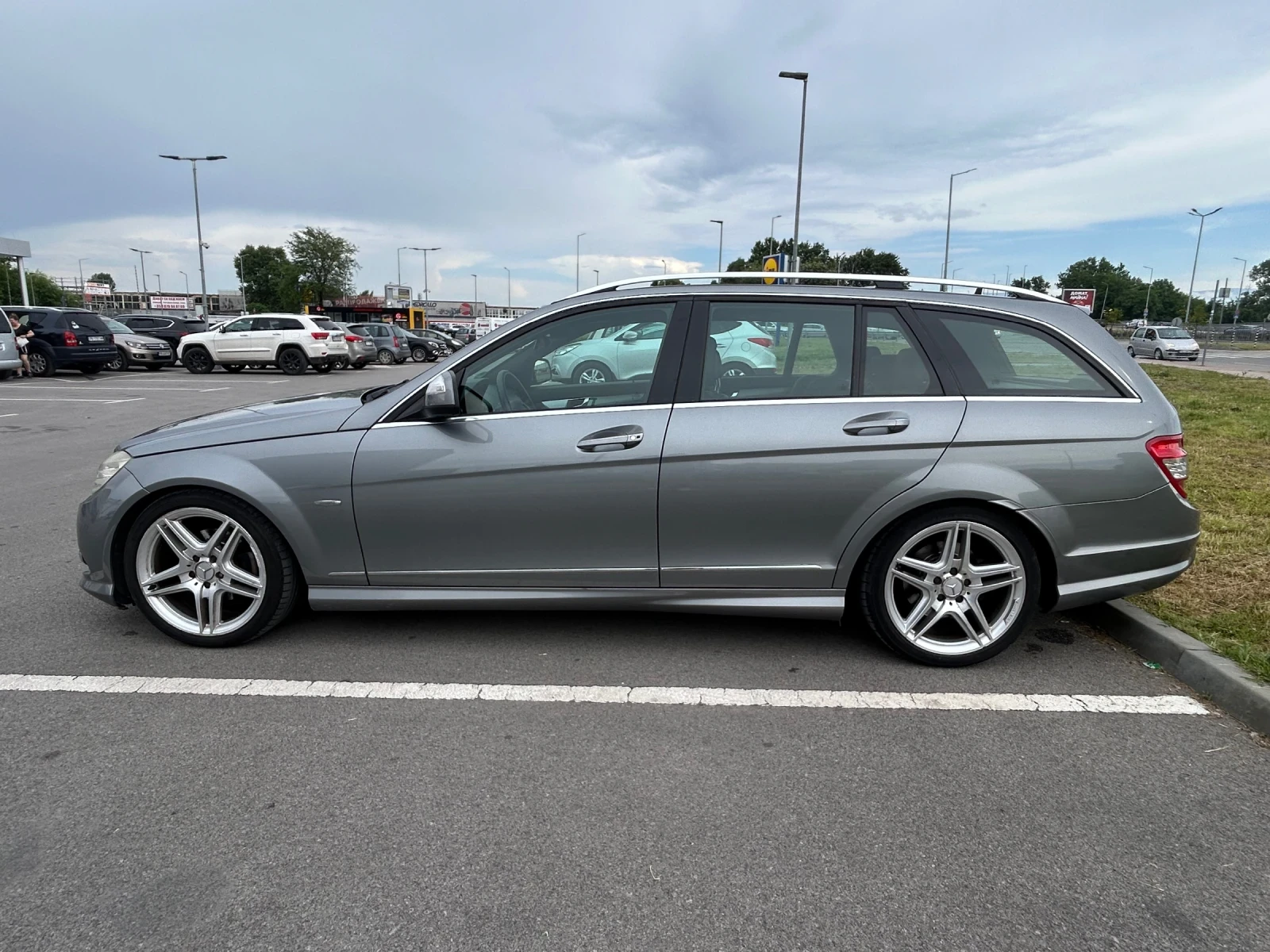 Mercedes-Benz C 230 2.5/AMG/KEYLESS/GAS, снимка 3 - Автомобили и джипове - 53985008