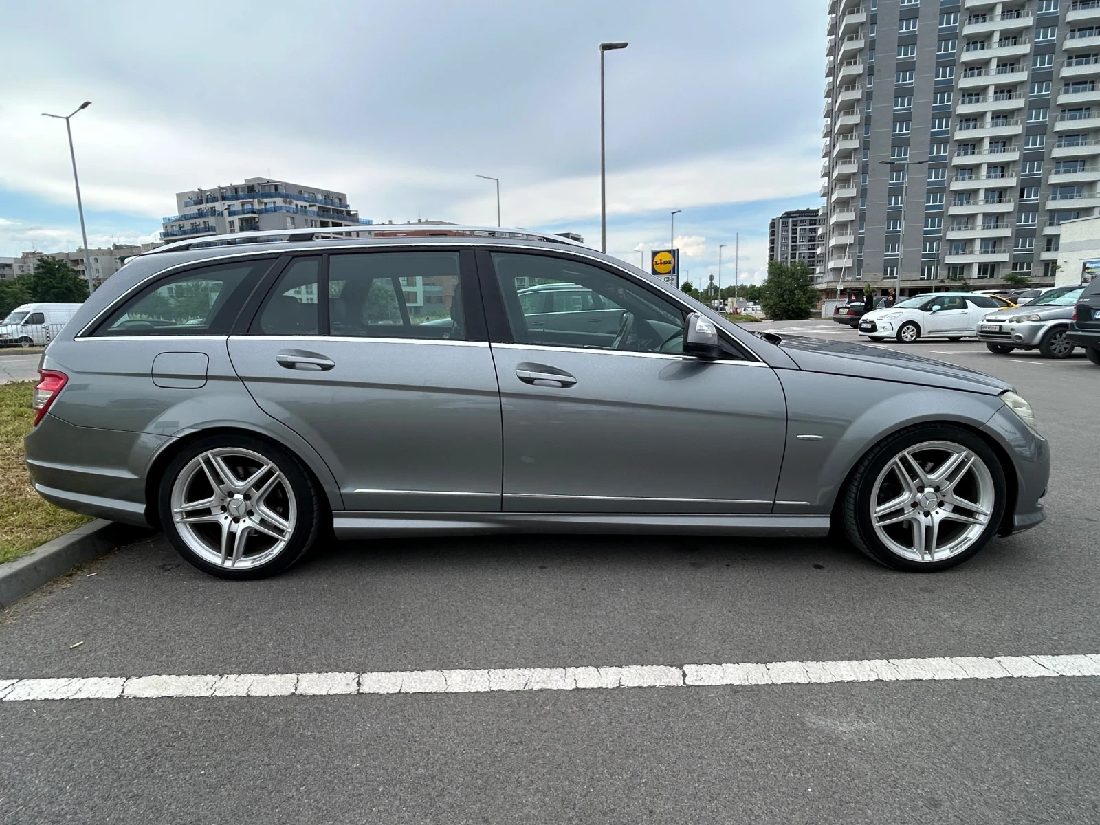 Mercedes-Benz C 230 2.5/AMG/KEYLESS/GAS, снимка 7 - Автомобили и джипове - 53985008