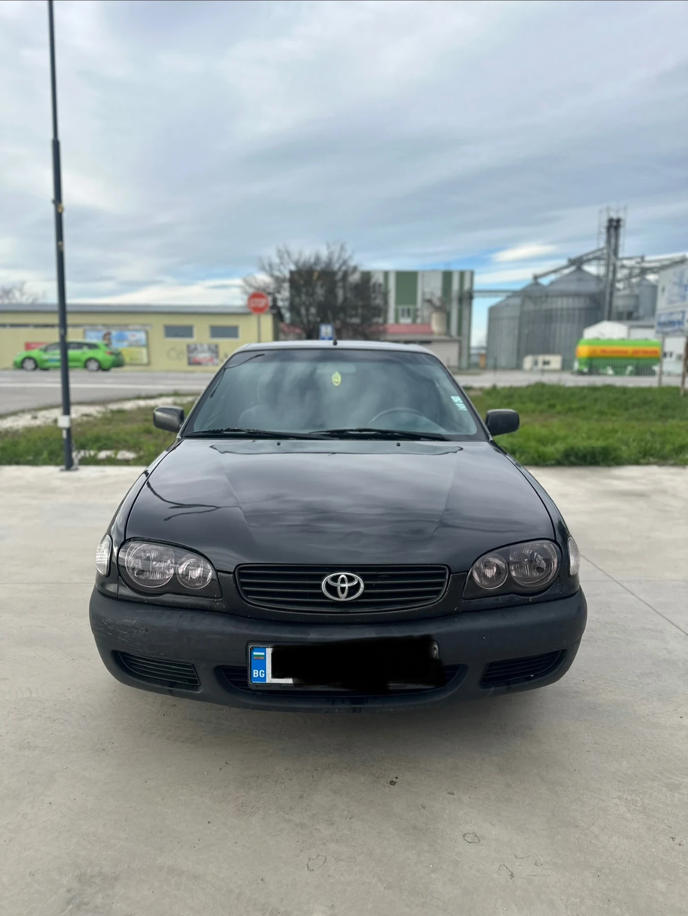 Toyota Corolla 1.4 VVT-I, снимка 2 - Автомобили и джипове - 54408366