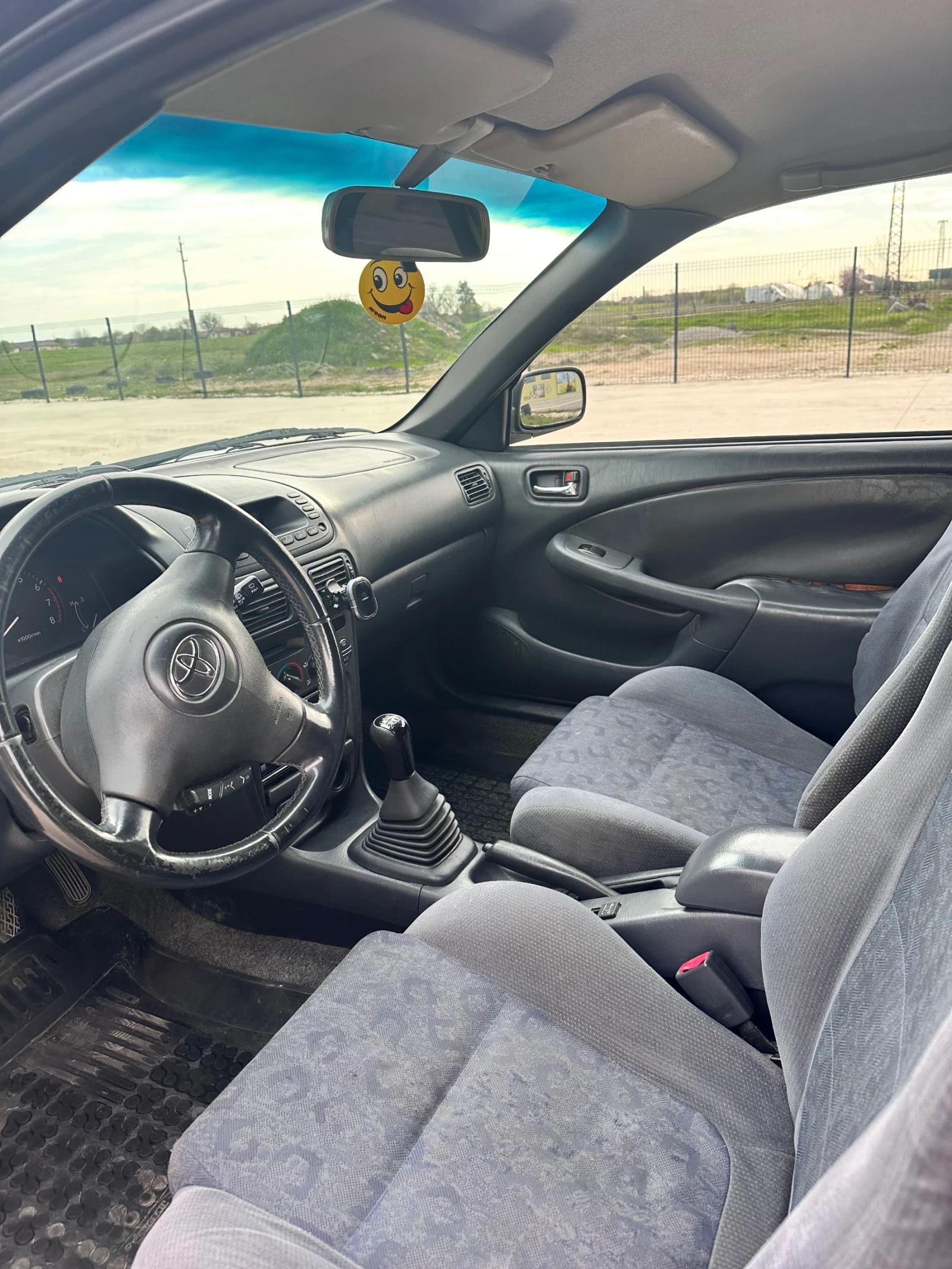Toyota Corolla 1.4 VVT-I, снимка 5 - Автомобили и джипове - 54408366