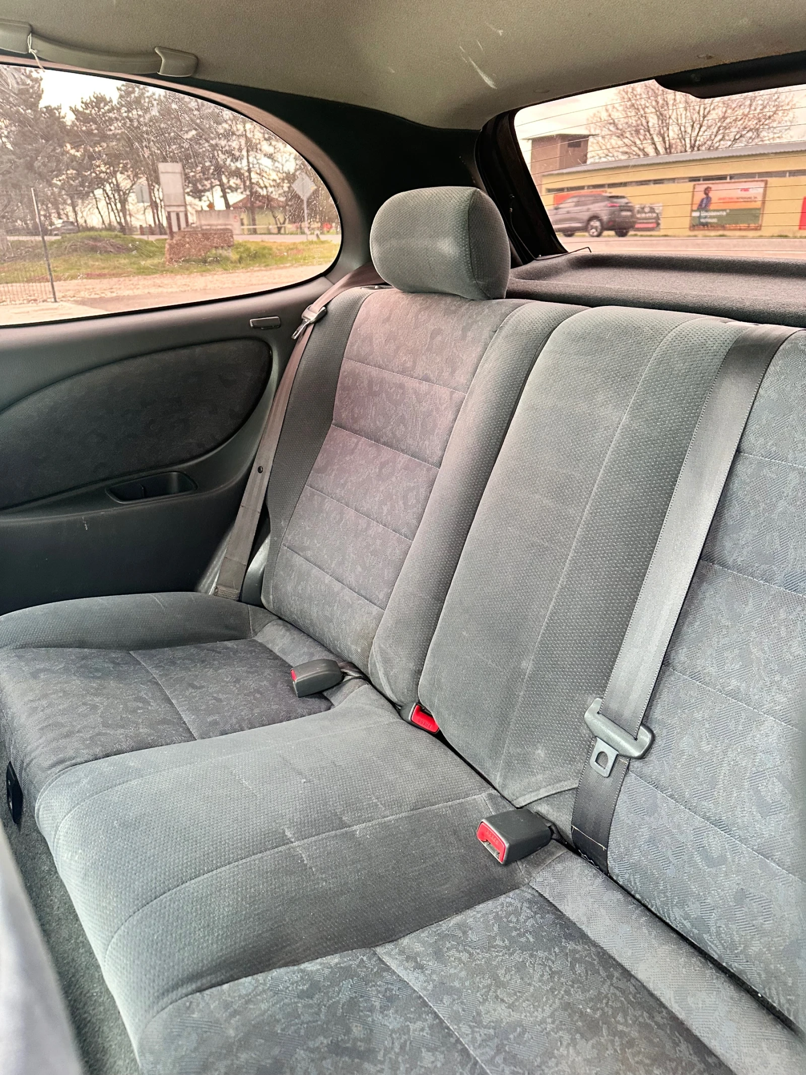 Toyota Corolla 1.4 VVT-I, снимка 7 - Автомобили и джипове - 54408366
