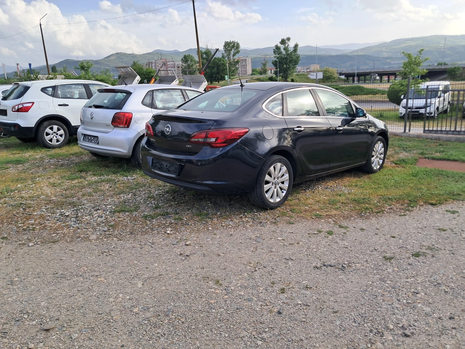 Opel Astra 1.7 CDTI СЕДАН 110 КС 6 СКОРОСТИ., снимка 15 - Автомобили и джипове - 54514559
