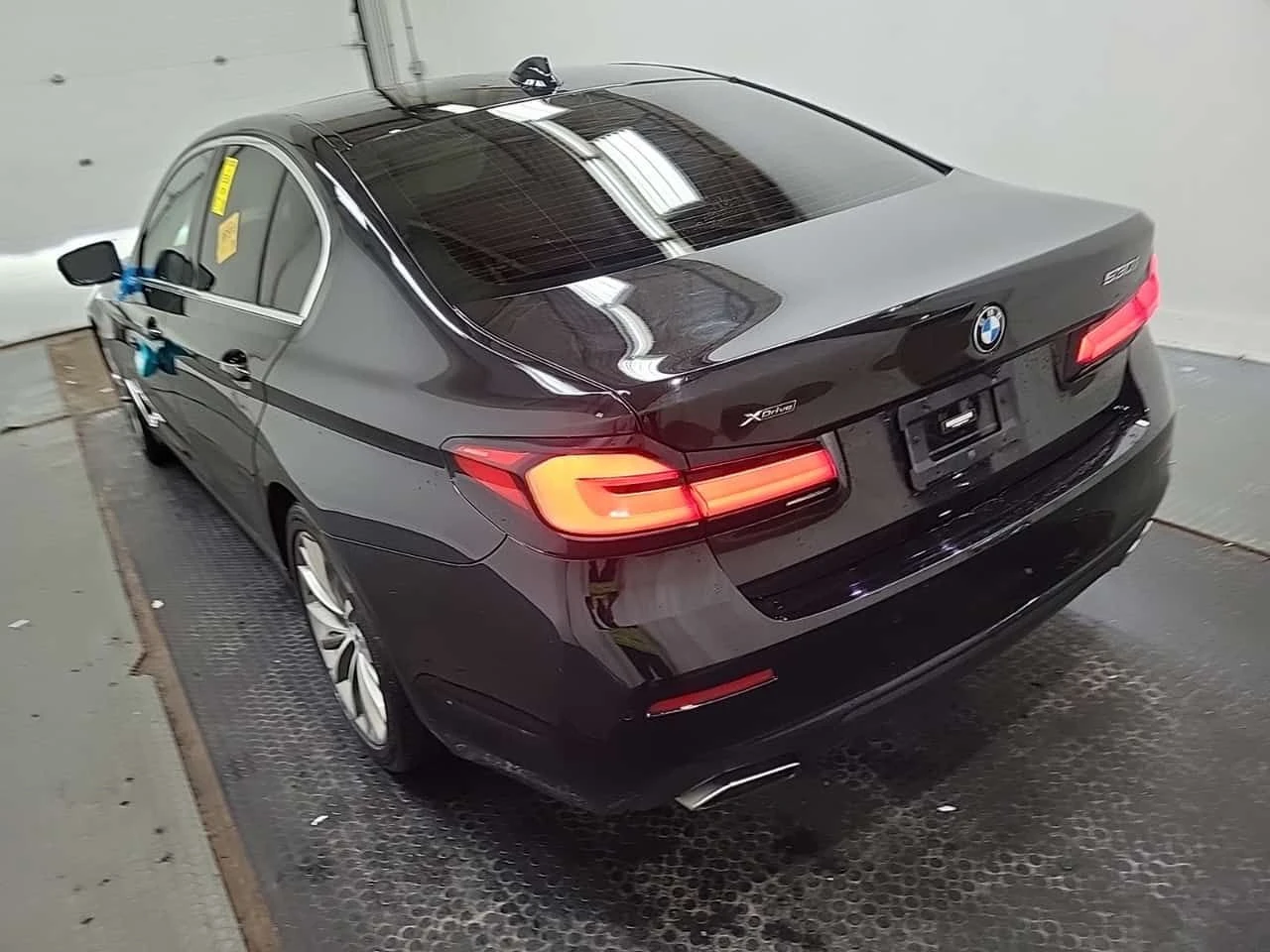 BMW 530 * xDrive * ПОДГРЕВИ * КАМЕРА * AMBIENT, снимка 13 - Автомобили и джипове - 54647719