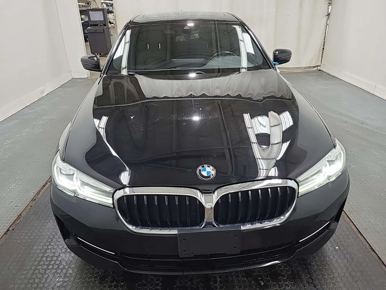 BMW 530 * xDrive * ПОДГРЕВИ * КАМЕРА * AMBIENT, снимка 6 - Автомобили и джипове - 54647719