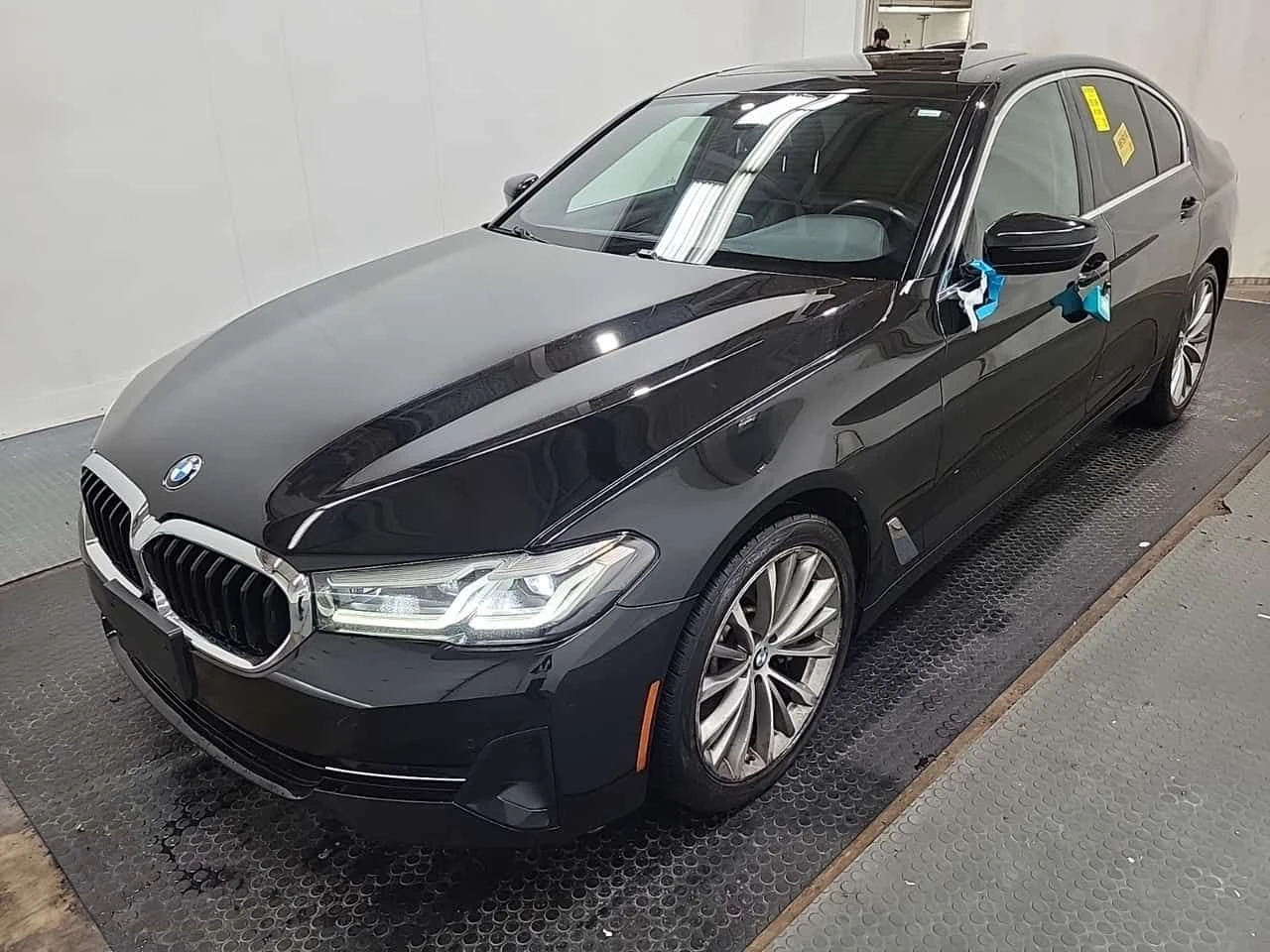 BMW 530 * xDrive * ПОДГРЕВИ * КАМЕРА * AMBIENT, снимка 11 - Автомобили и джипове - 54647719