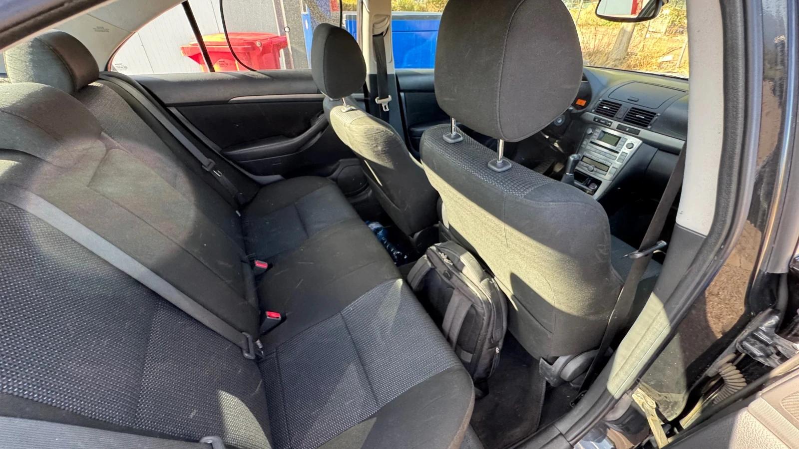 Toyota Avensis 1.8 VVTI, снимка 9 - Автомобили и джипове - 54656245