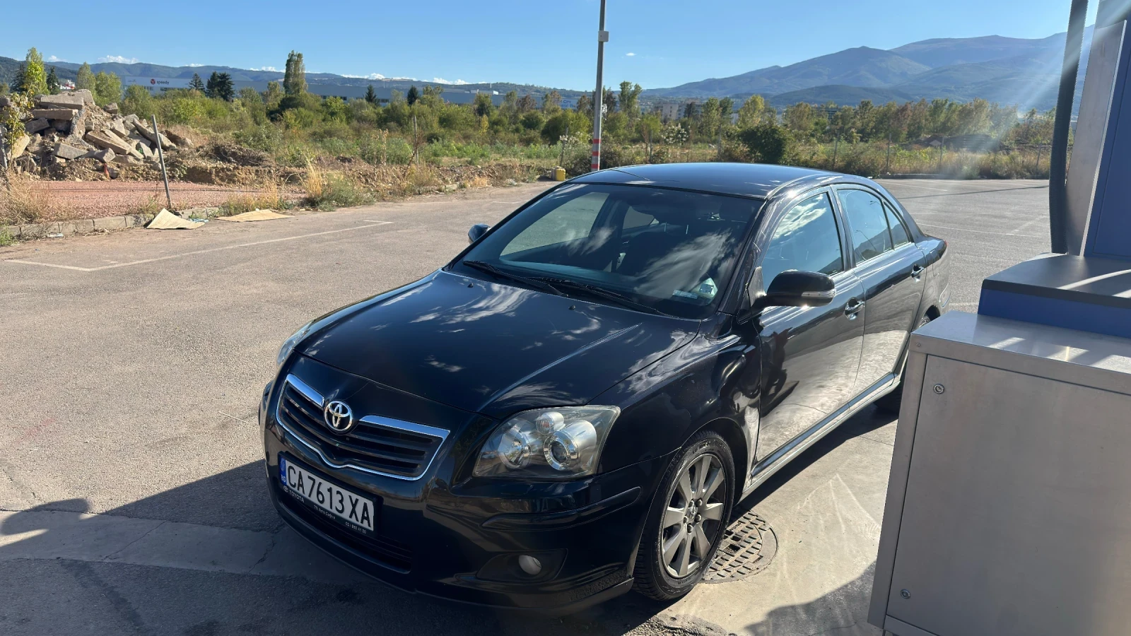 Toyota Avensis 1.8 VVTI, снимка 7 - Автомобили и джипове - 54656245
