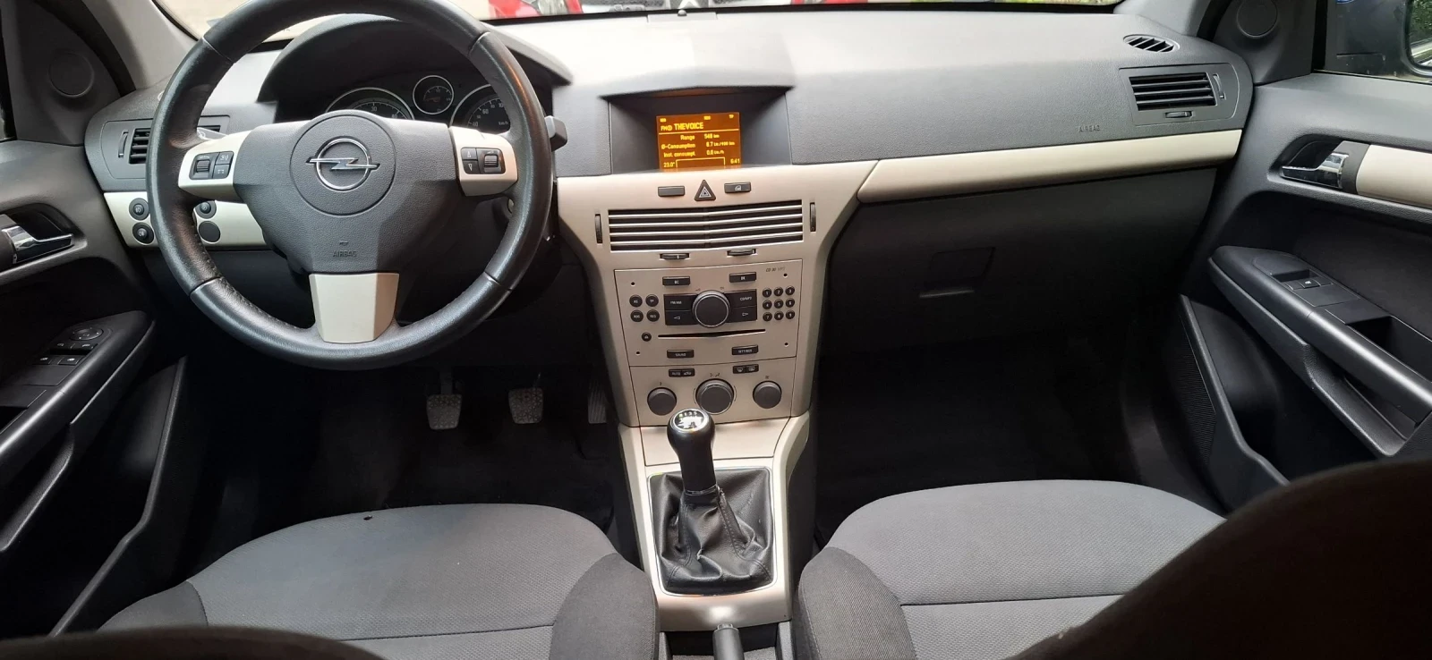 Opel Astra, снимка 9 - Автомобили и джипове - 54804712