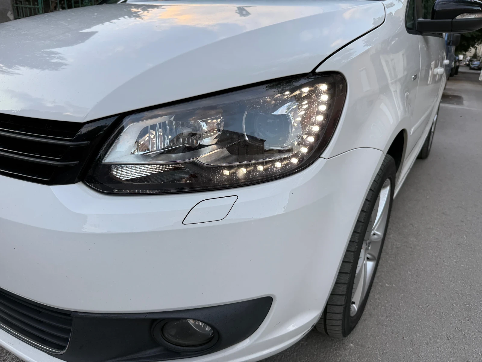 VW Touran 2013, снимка 11 - Автомобили и джипове - 55296468
