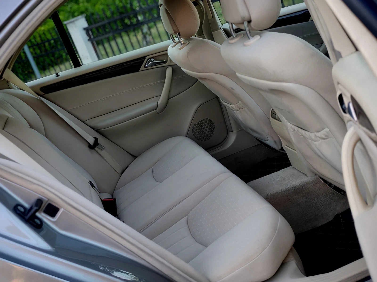 Mercedes-Benz C 220 2.2CDI(150)* FACELIFT* 6-СКОРОСТИ* ANDROID* , снимка 14 - Автомобили и джипове - 55467411