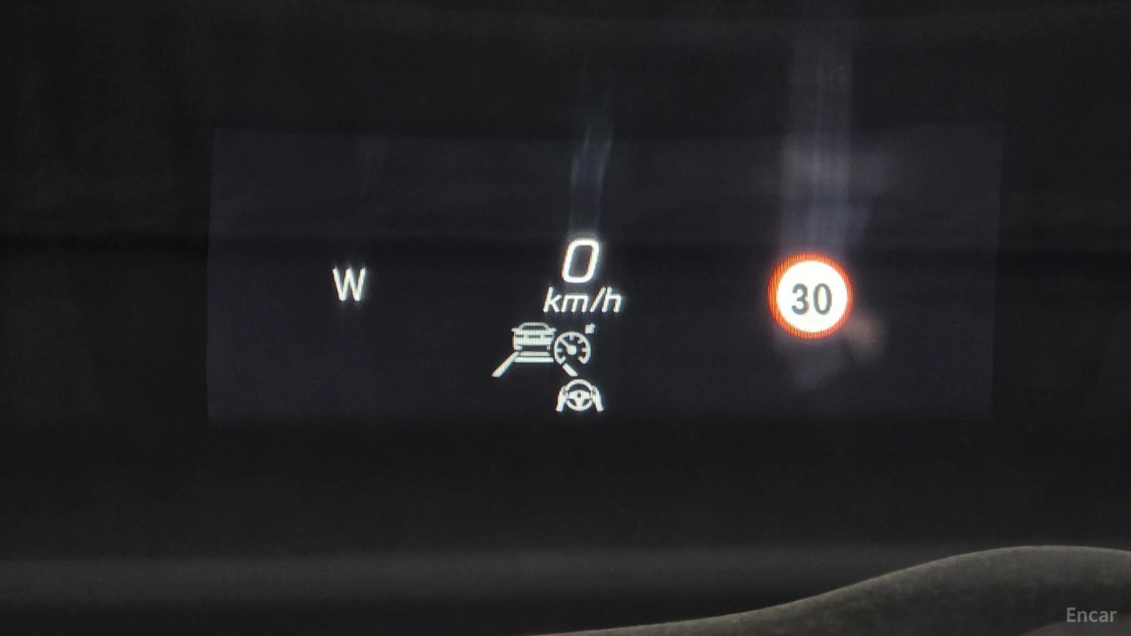 Mercedes-Benz E 220 4MATIC/AMG-LINE/DRIVE-ASSISTS/SUNROOF, снимка 14 - Автомобили и джипове - 55688329