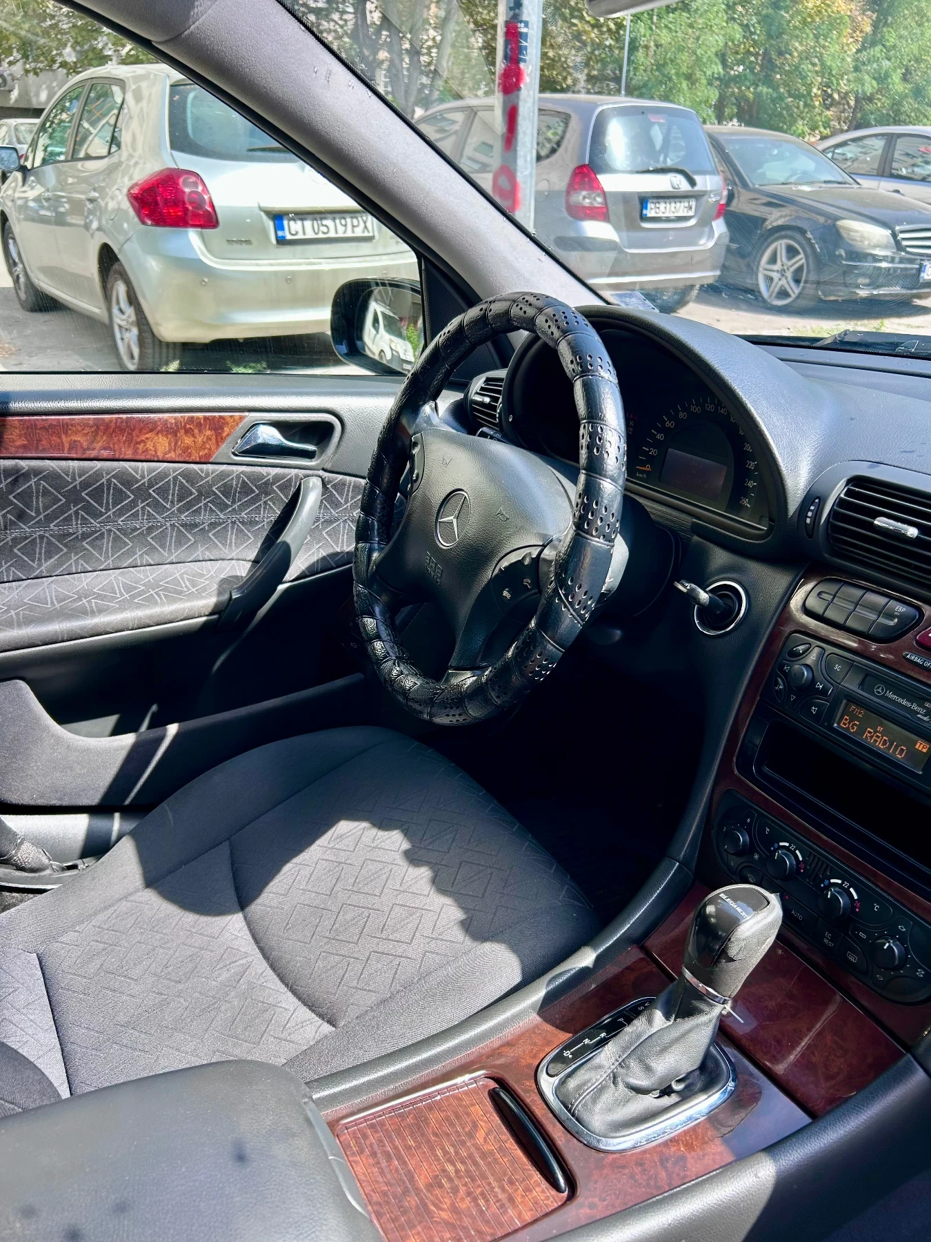 Mercedes-Benz C 220 CDI, снимка 11 - Автомобили и джипове - 55858561