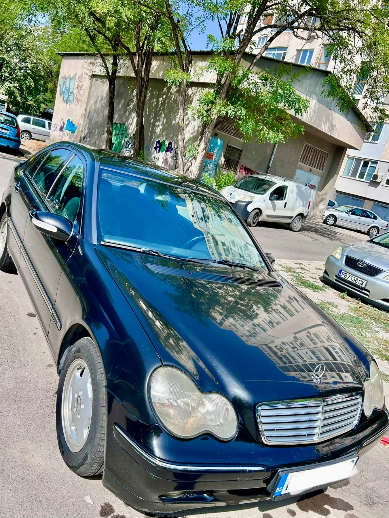 Mercedes-Benz C 220 CDI, снимка 2 - Автомобили и джипове - 55858561