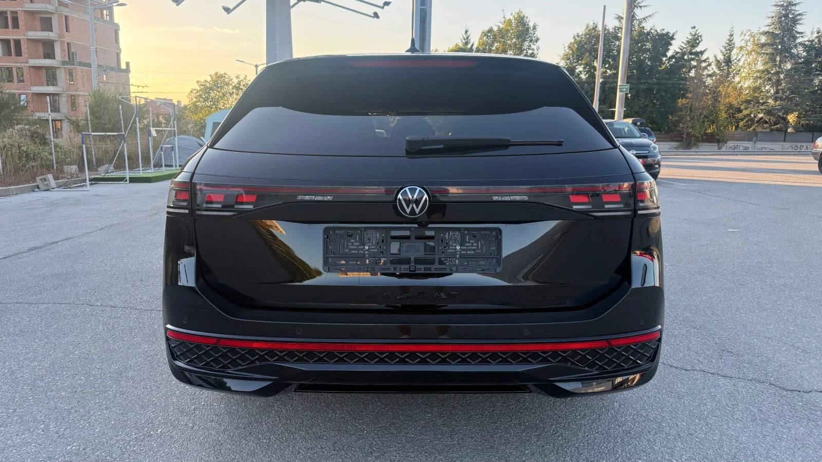 VW Passat 3XR-LINE HARMON HEAD UP ОБДУХВАНЕ, снимка 4 - Автомобили и джипове - 56015677