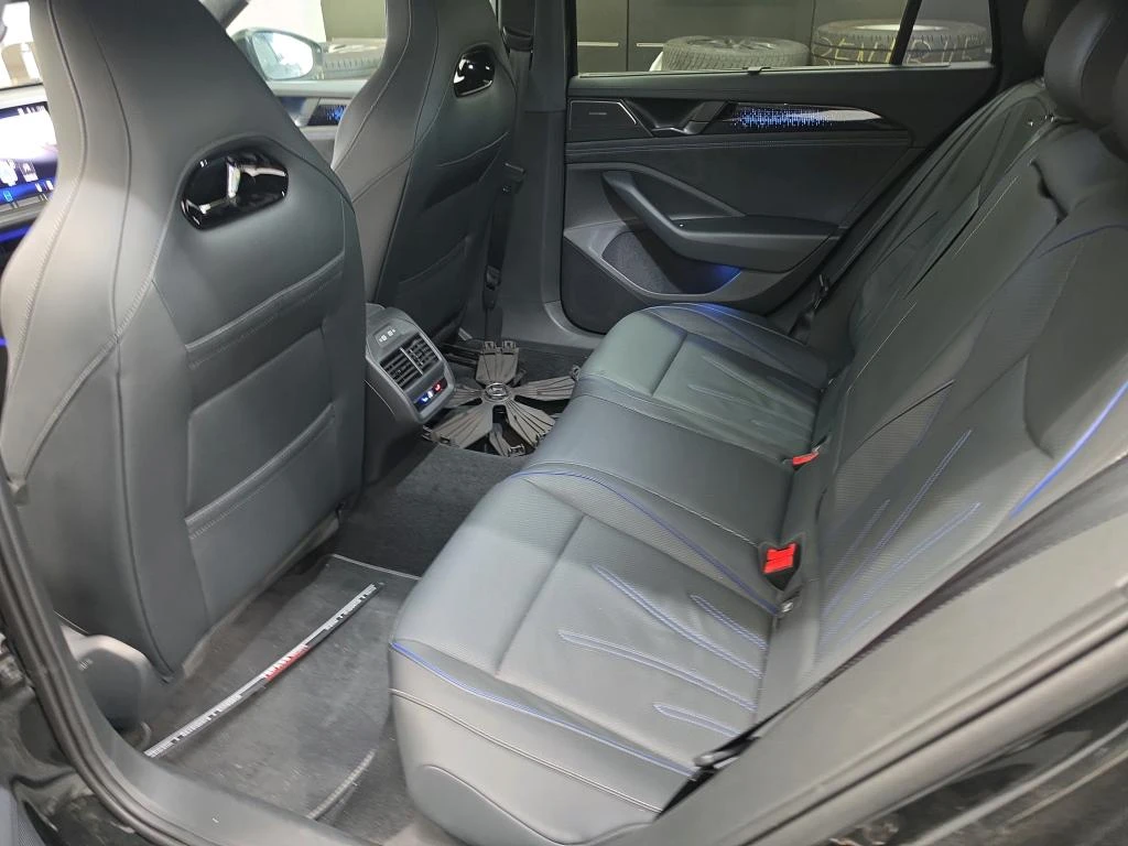 VW Passat 3XR-LINE HARMON HEAD UP ОЧАКВАН ВНОС, снимка 8 - Автомобили и джипове - 56015677