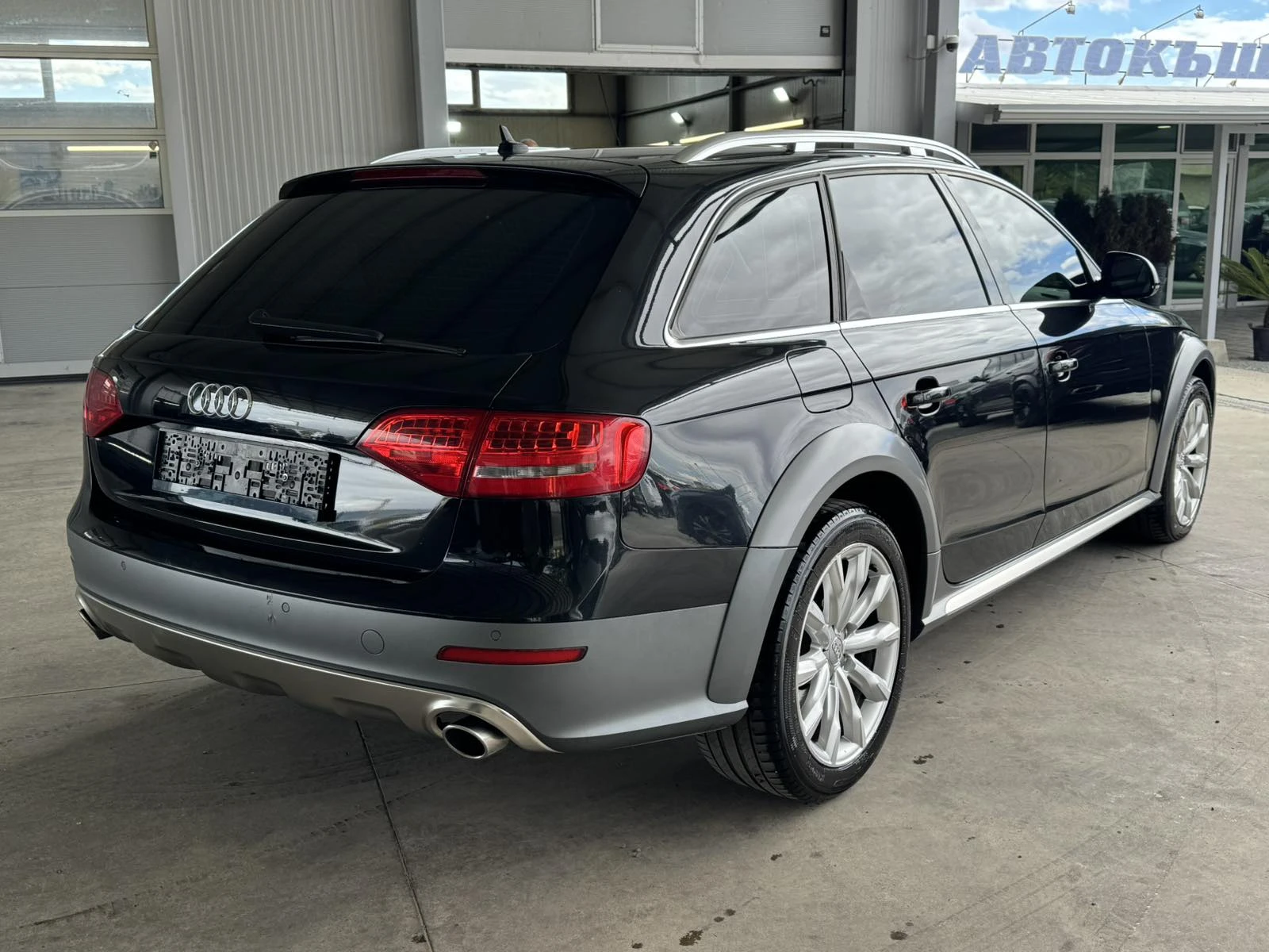 Audi A4 Allroad 3.0TDI* 239ps* quatrro* B&O* LED* КОЖА* НАВИ* , снимка 5 - Автомобили и джипове - 56192577