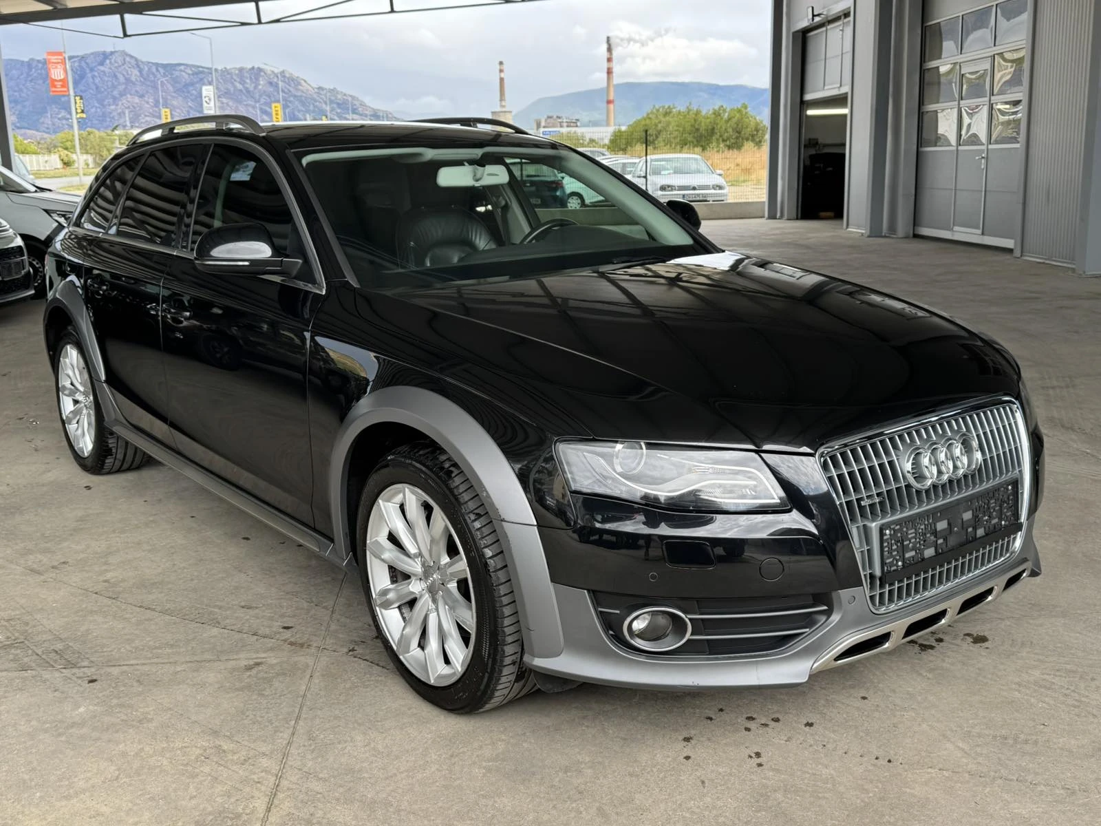 Audi A4 Allroad 3.0TDI* 239ps* quatrro* B&O* LED* КОЖА* НАВИ* , снимка 7 - Автомобили и джипове - 56192577