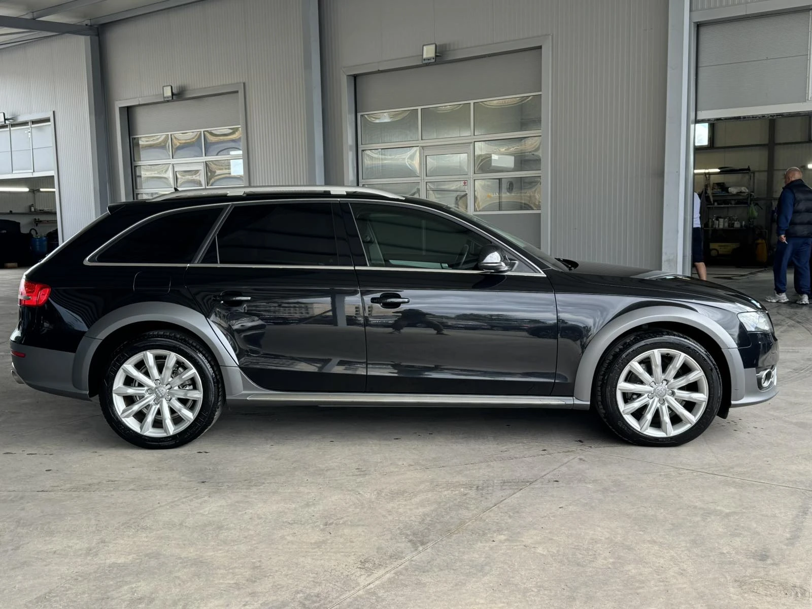 Audi A4 Allroad 3.0TDI* 239ps* quatrro* B&O* LED* КОЖА* НАВИ* , снимка 6 - Автомобили и джипове - 56192577