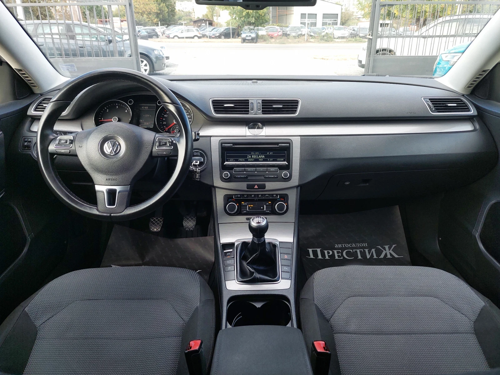 VW Passat 2.0TDI -BLUEMOTION - HI LINE, снимка 13 - Автомобили и джипове - 56226373