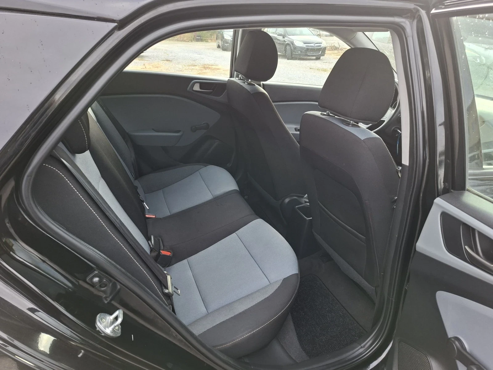 Hyundai I20, снимка 9 - Автомобили и джипове - 56265785