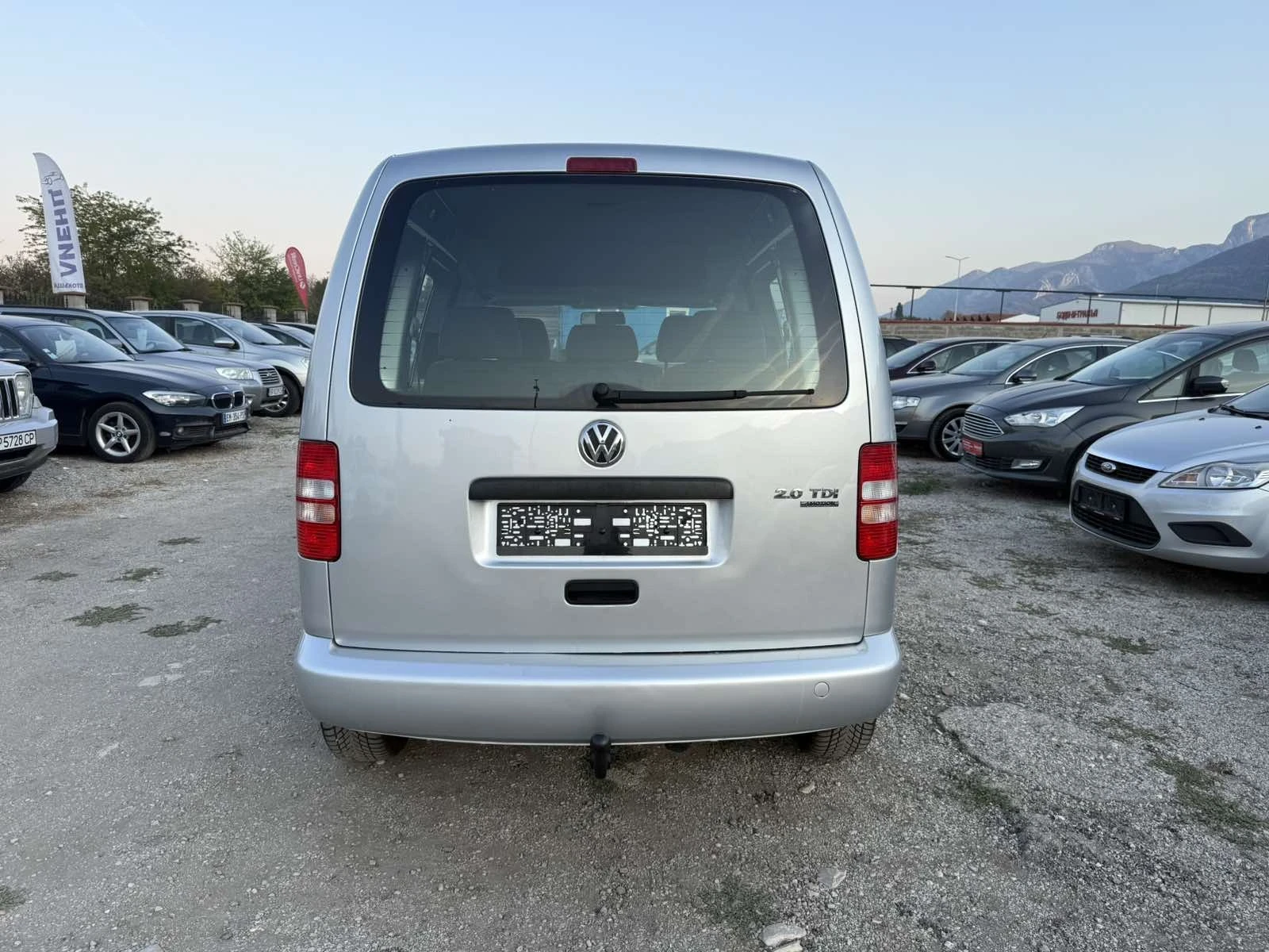VW Caddy 2.0 TDI 4-MOTION, снимка 7 - Автомобили и джипове - 56377688
