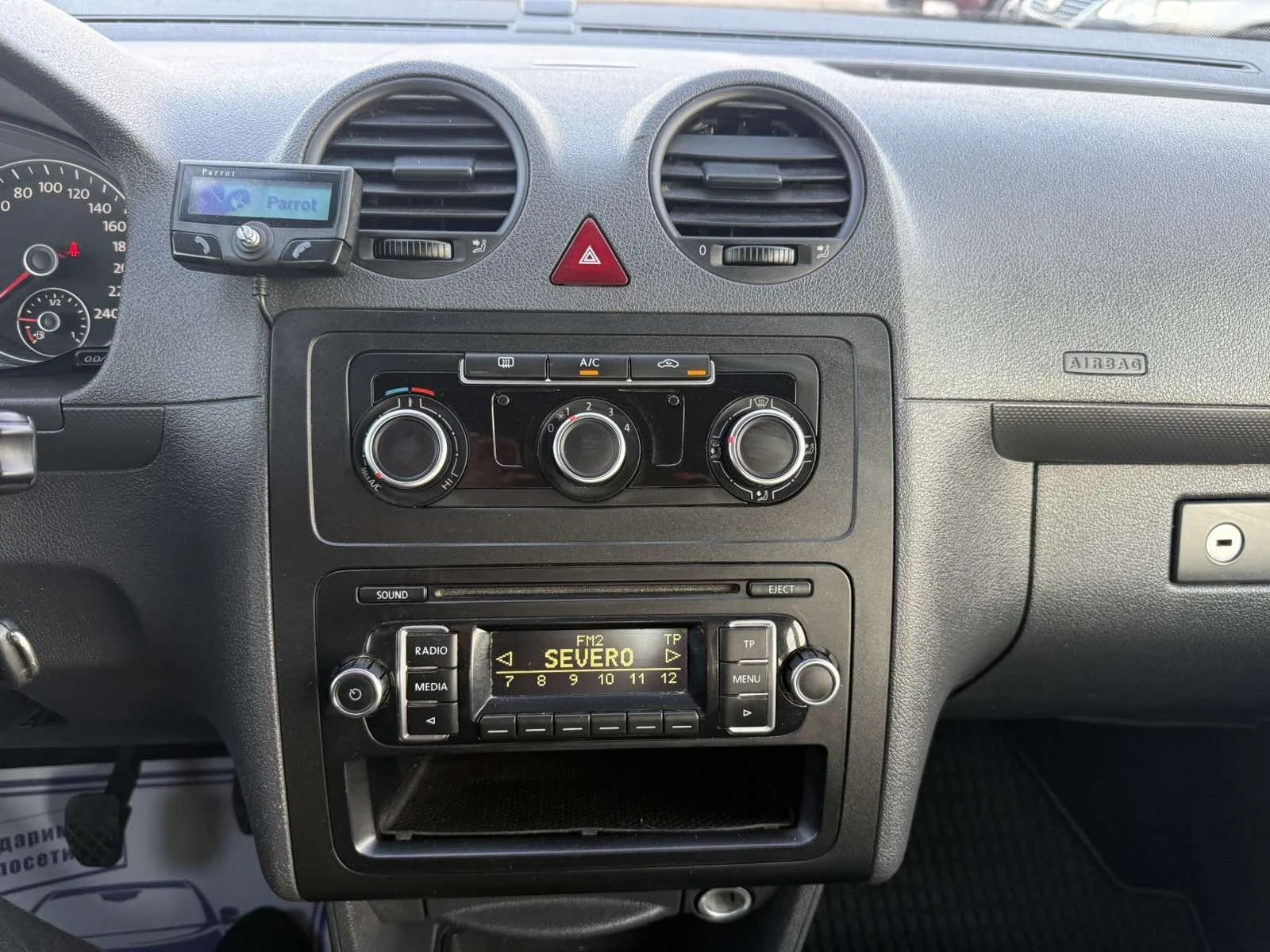 VW Caddy 2.0 TDI 4-MOTION, снимка 15 - Автомобили и джипове - 56377688
