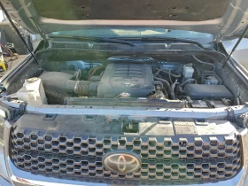 Toyota Tundra CREWMAX SR5 4X4, снимка 11