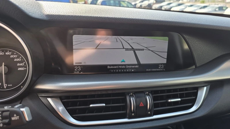 Alfa Romeo Stelvio Q4 2.2 t Executive Q4, EURO 6B, снимка 13 - Автомобили и джипове - 52533407