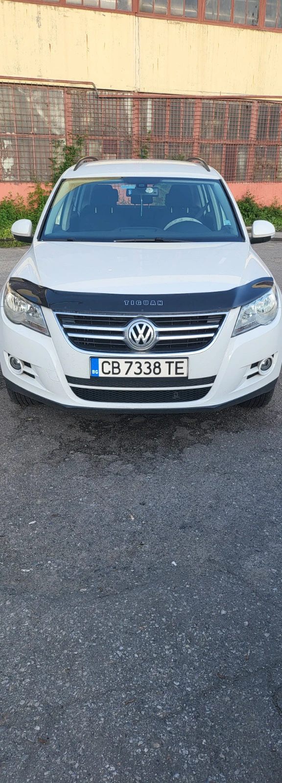 VW Tiguan, снимка 1 - Автомобили и джипове - 41373511