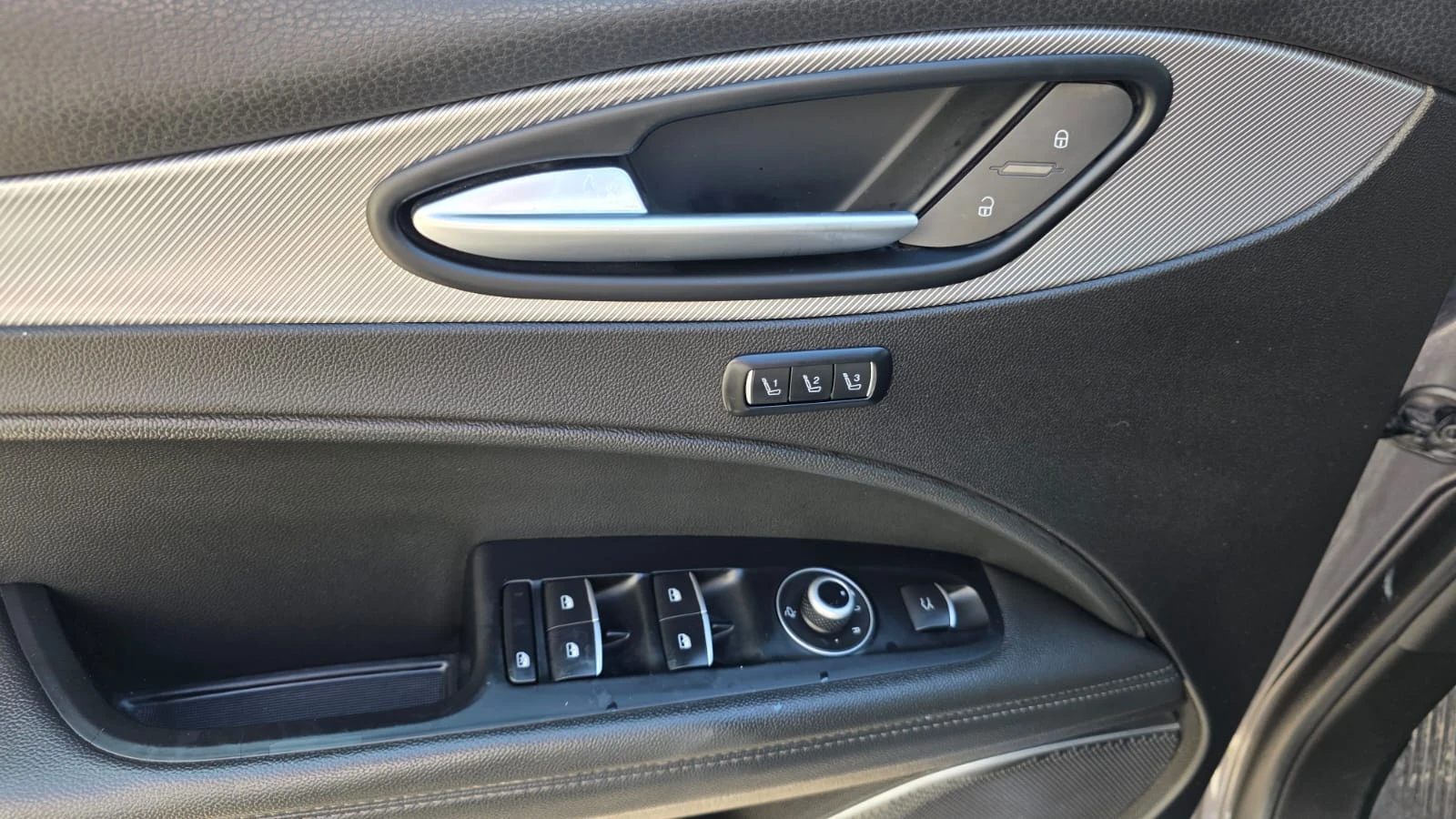 Alfa Romeo Stelvio Q4 2.2 t Executive Q4, EURO 6B | Mobile.bg   16