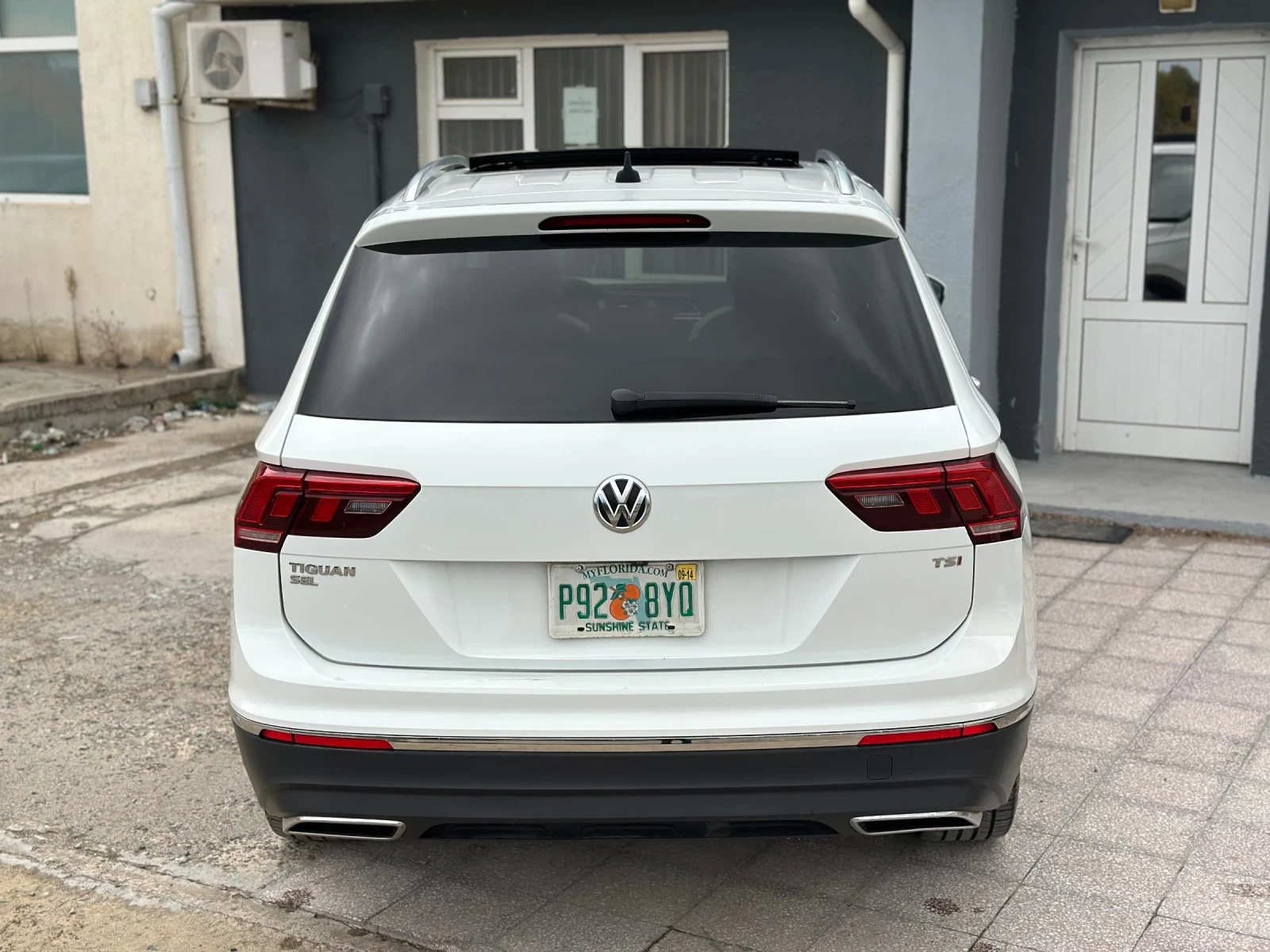 VW Tiguan Allspace 2.0 TFS SEL КУПИ СЕГА 100300км - изображение 5