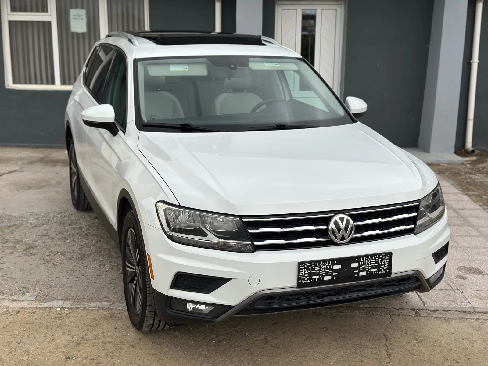 VW Tiguan Allspace 2.0 TFS SEL КУПИ СЕГА 100300км - изображение 2