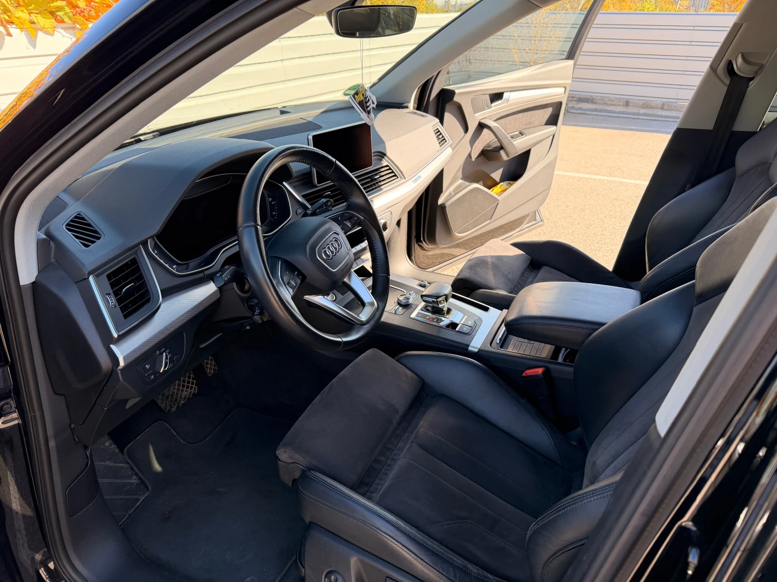 Audi Q5 2.0 tdi , 190 , Adaptive Air Suspension , Alcantar - изображение 9