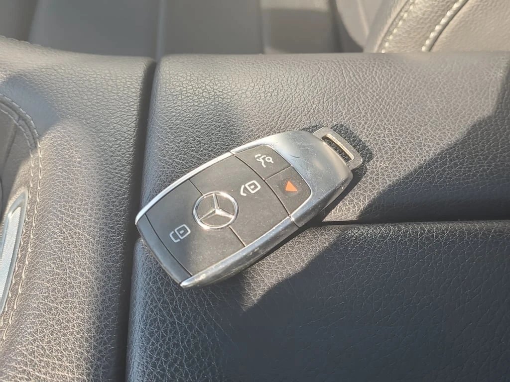 Mercedes-Benz GLE 350 PANO| HEATED SEATS| MEMORY| BURMESTER - изображение 8