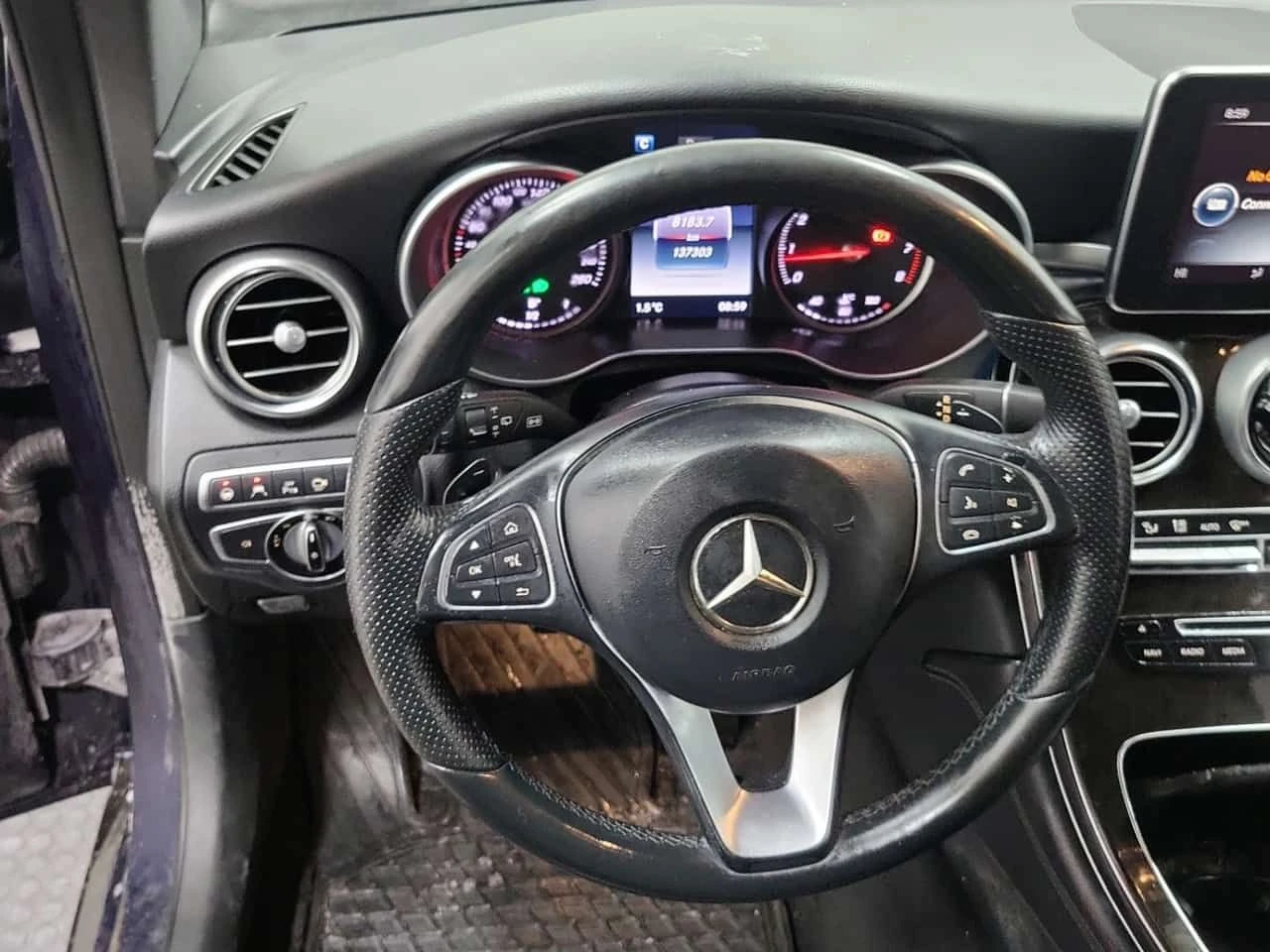 Mercedes-Benz GLC 300 * 360 KAMЕРИ* LANE ASSIST* ДИСТРОНИК* CARFAX * , снимка 12 - Автомобили и джипове - 53707054