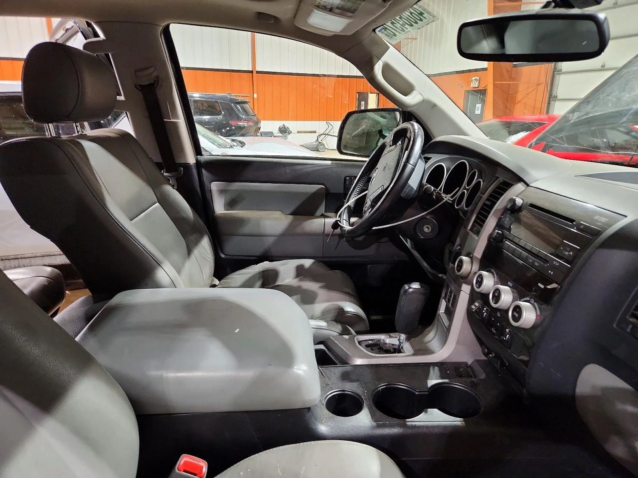 Toyota Sequoia 5.7l Sr5 | Mobile.bg � ����������� 7