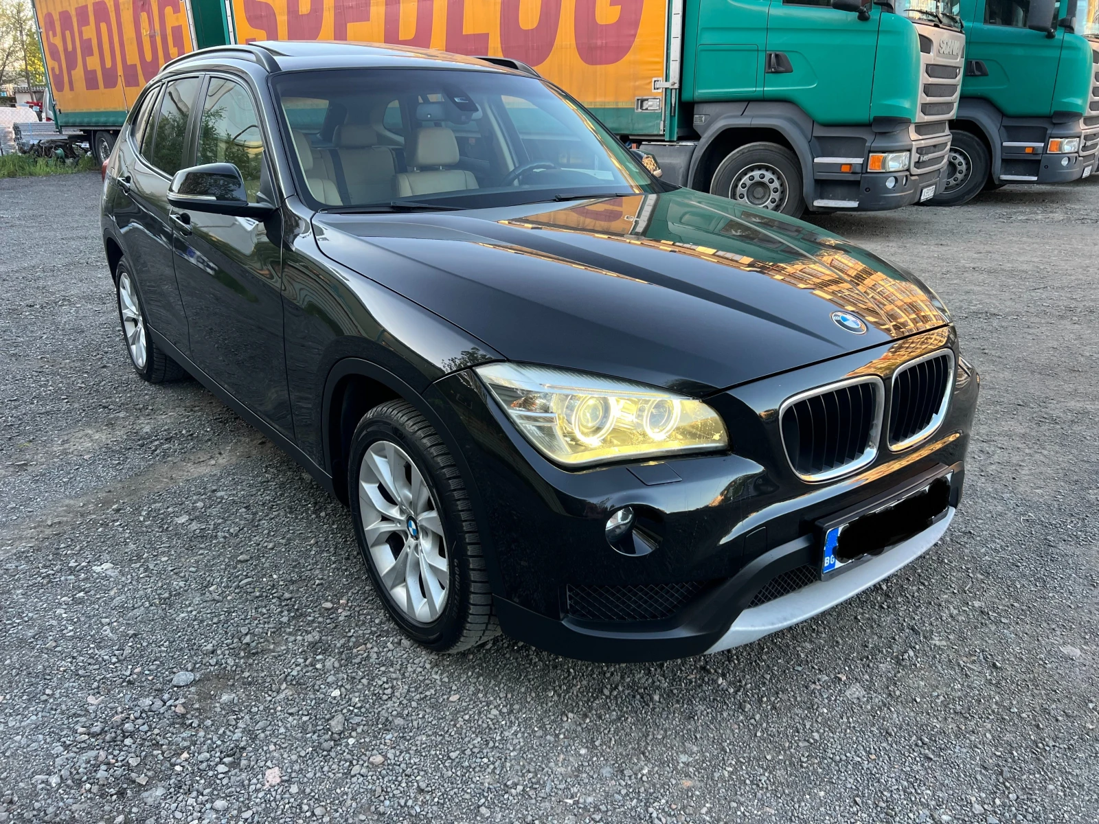 BMW X1  2.0D Xdrive SHADOW line ПАНОРАМА , снимка 3 - Автомобили и джипове - 54336044
