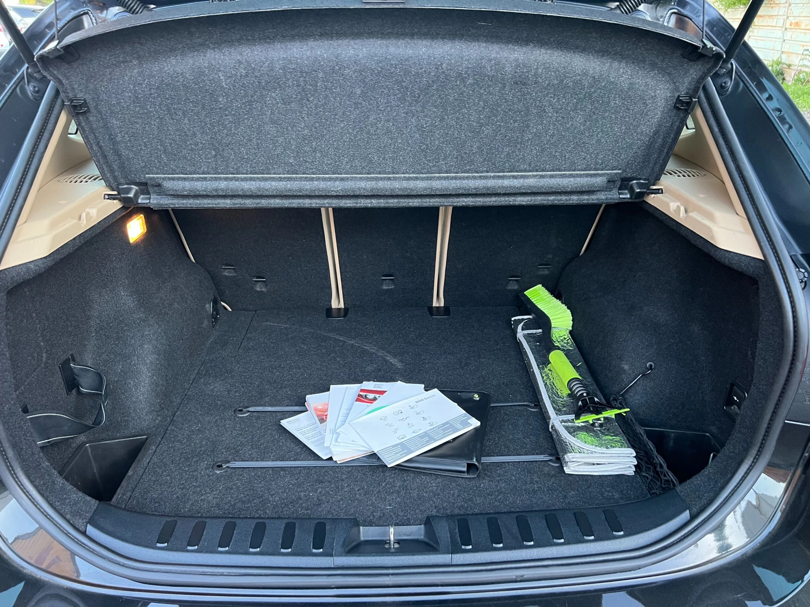 BMW X1  2.0D Xdrive SHADOW line ПАНОРАМА , снимка 17 - Автомобили и джипове - 54336044