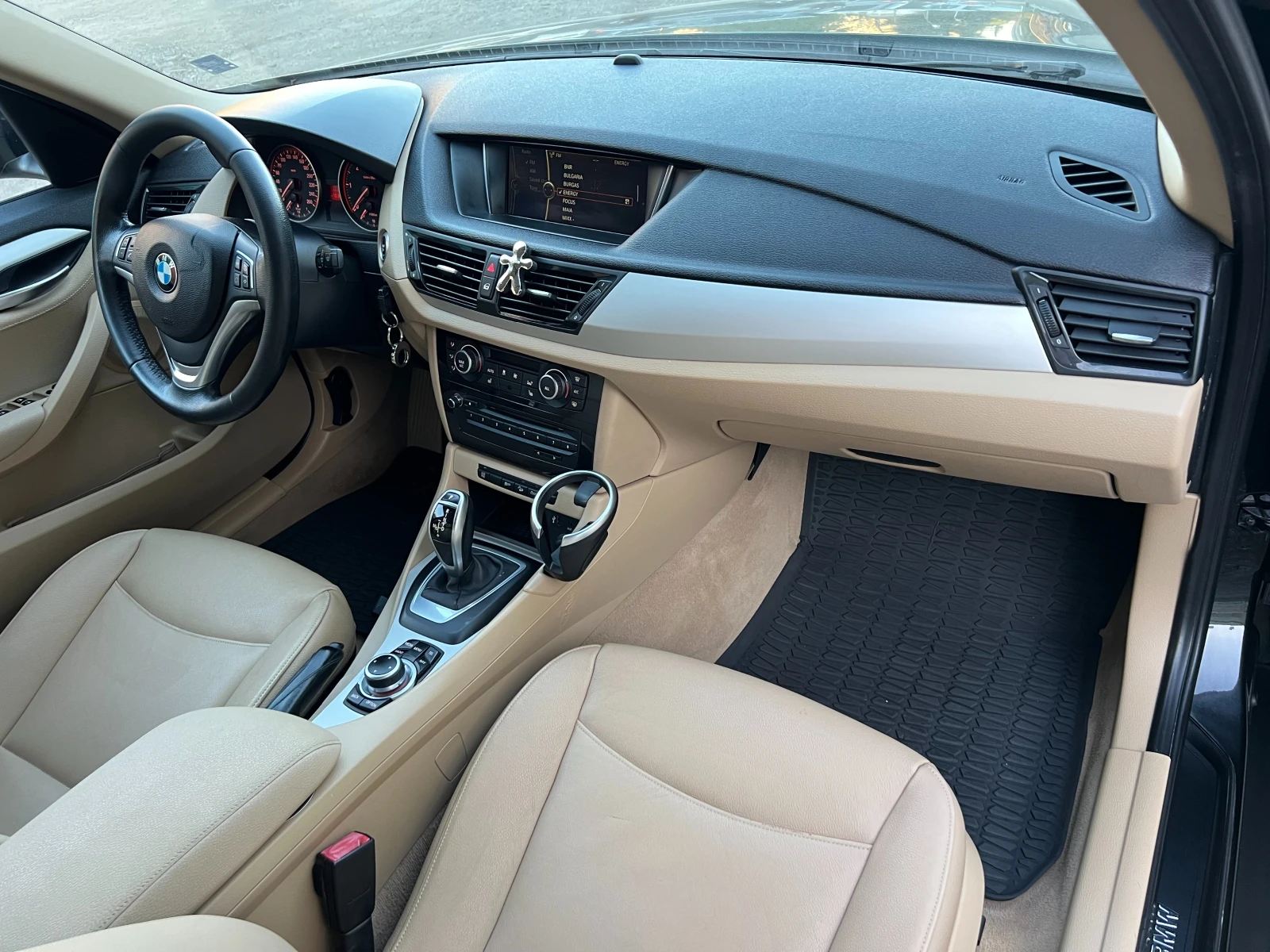 BMW X1  2.0D Xdrive SHADOW line ПАНОРАМА , снимка 14 - Автомобили и джипове - 54336044