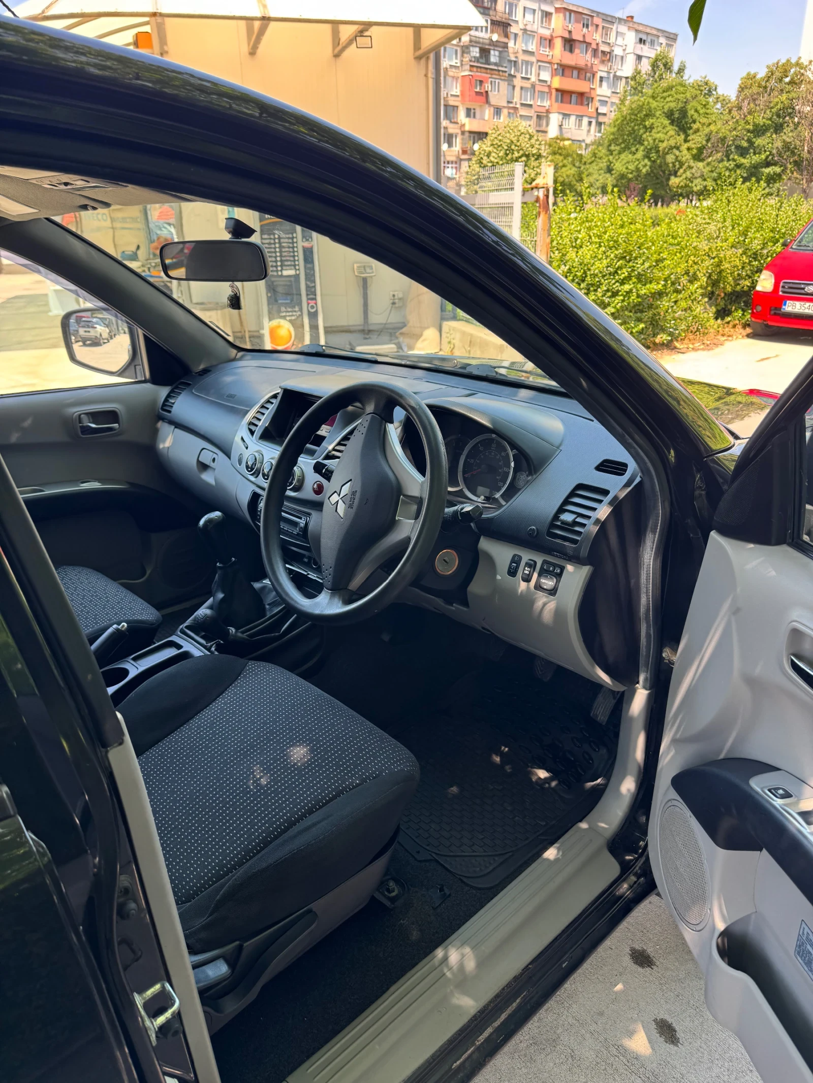 Mitsubishi L200, снимка 8 - Автомобили и джипове - 54848075