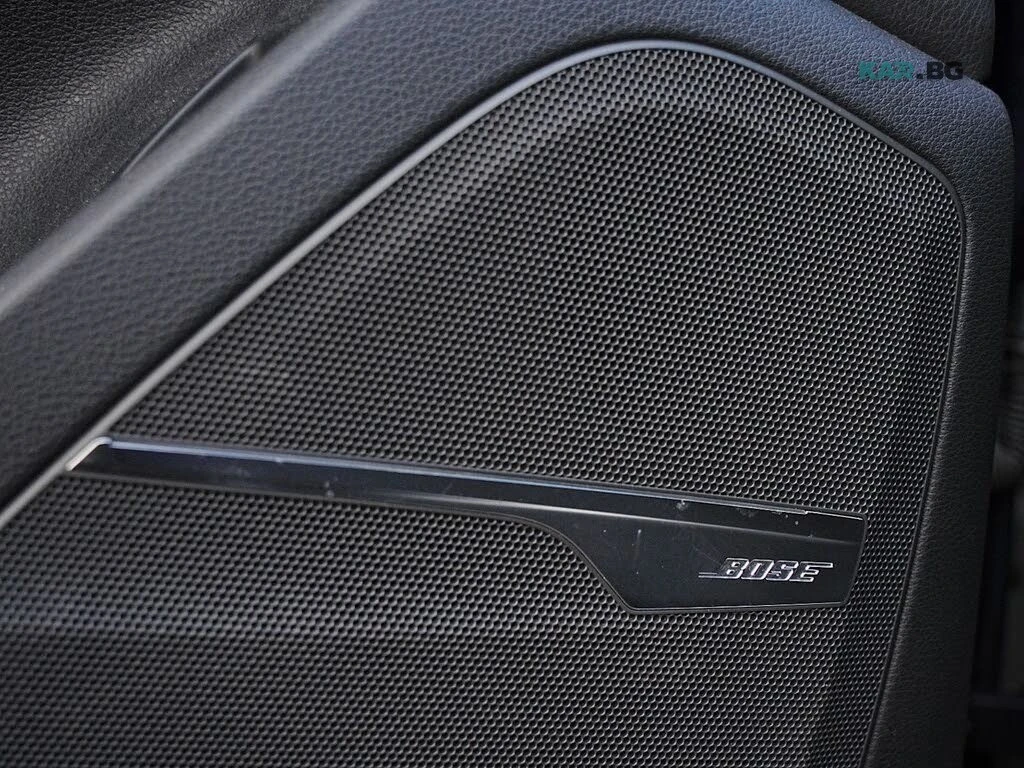 Audi Q7 * TECHNIK* * HeadUp* AвтоКредит* (ЦЕНА ДО БГ), снимка 11 - Автомобили и джипове - 54903806
