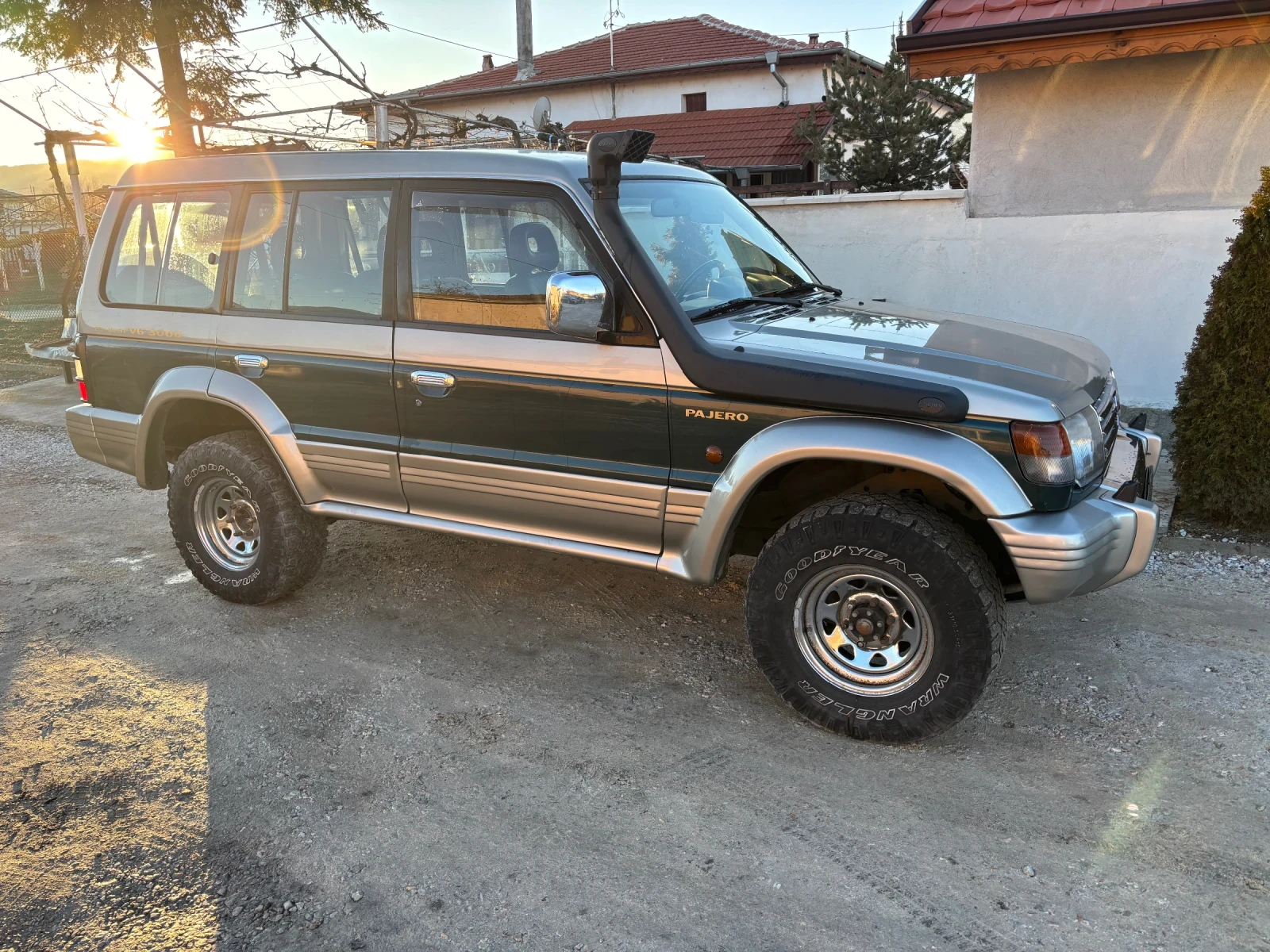 Mitsubishi Pajero 3.0 V6 177hp  | Mobile.bg � ����������� 12